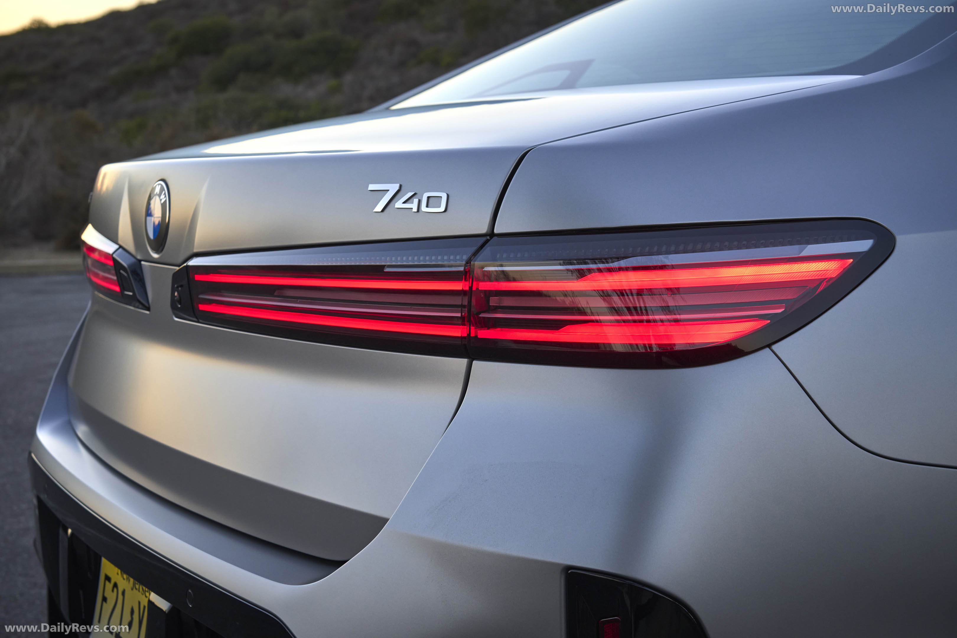 2027 BMW 740 xDrive M Sport Package G70 Exterior