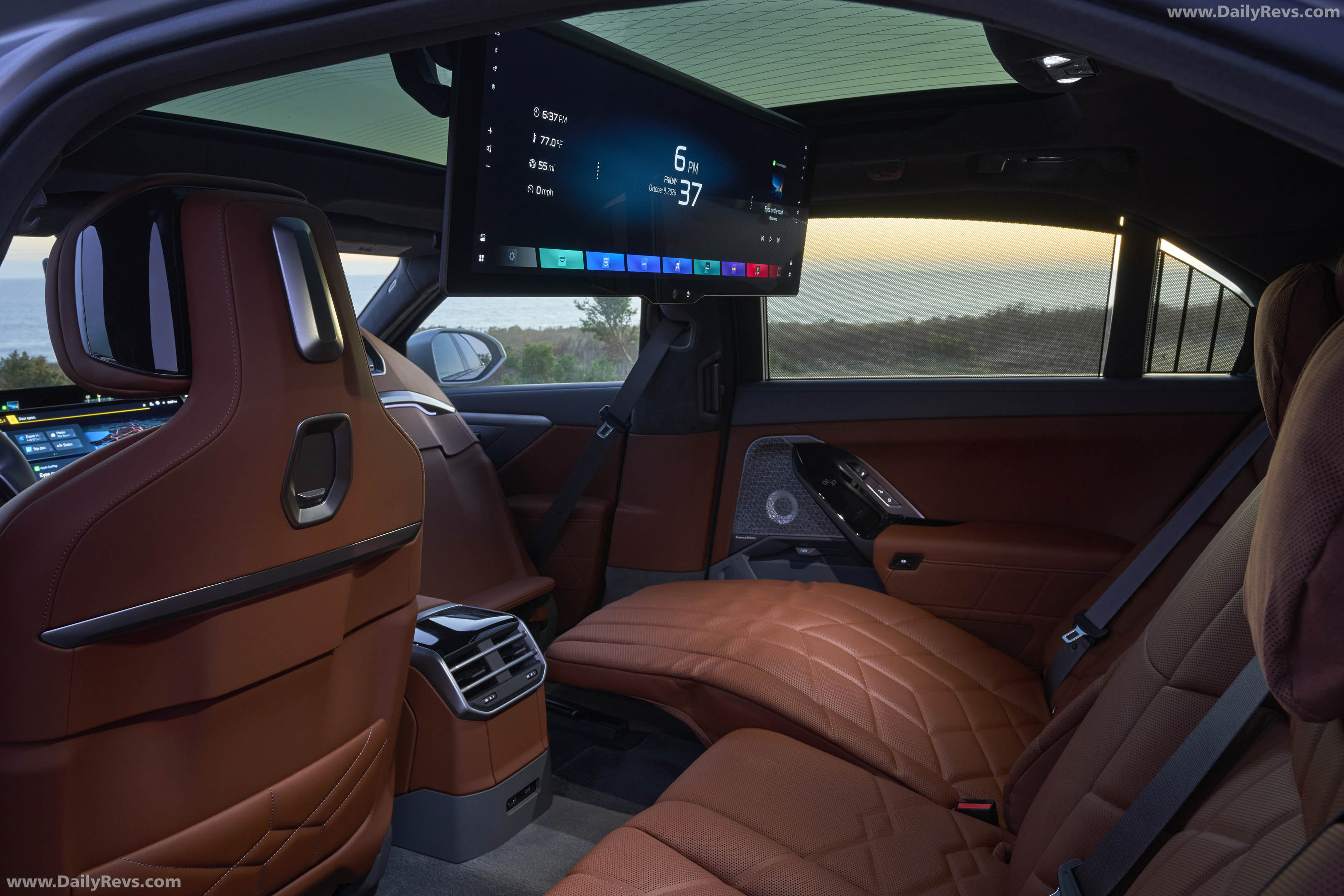 2027 BMW 740 xDrive M Sport Package G70 Interior