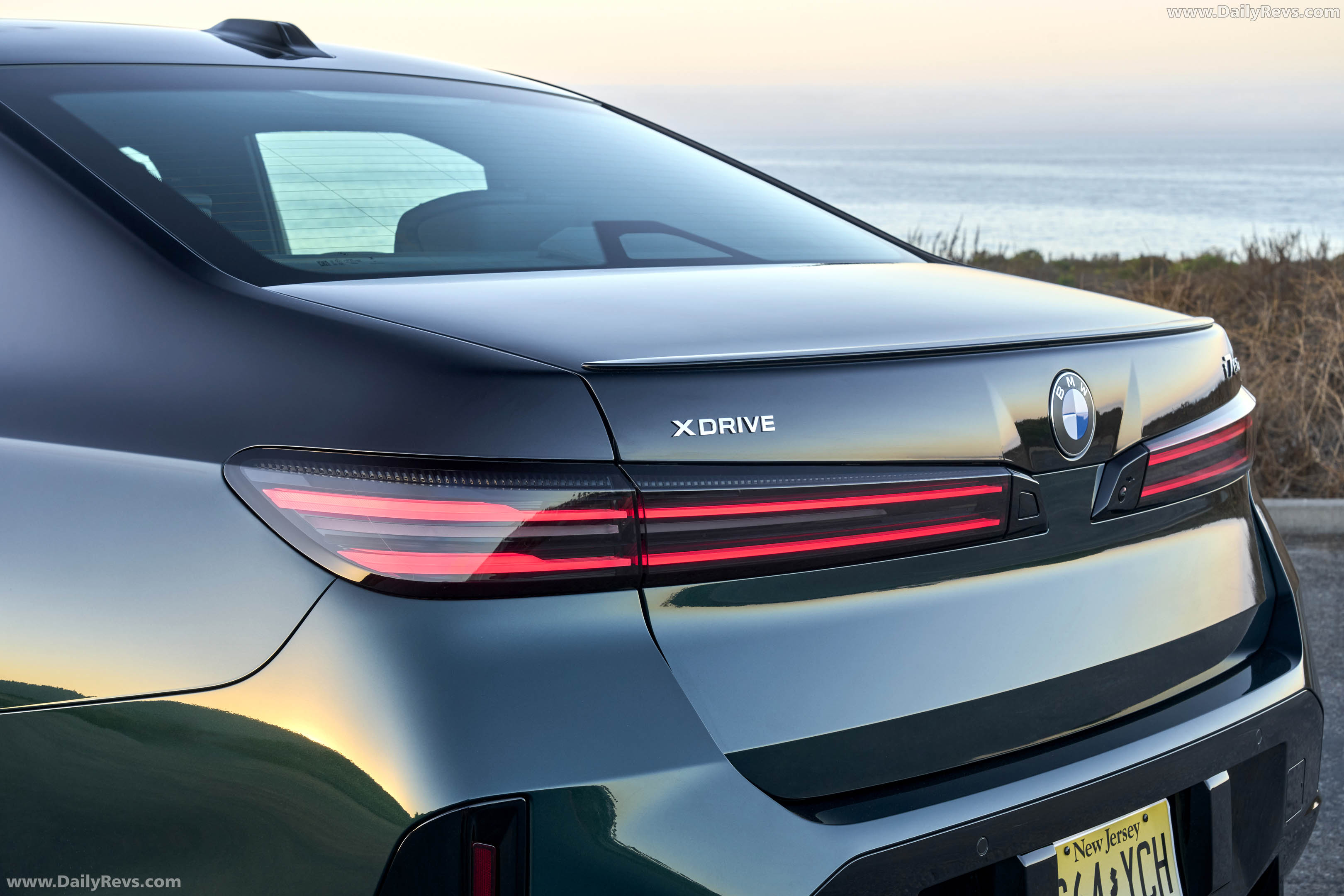 2027 BMW i7 60 xDrive M Sport Package Pro Exterior