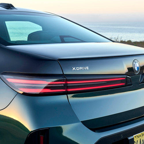 2027 BMW i7 60 xDrive M Sport Package Pro Exterior