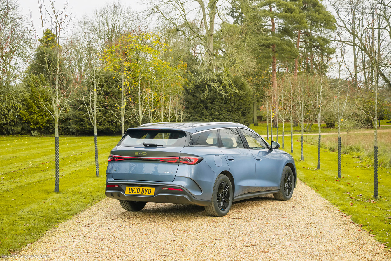 2025 BYD Seal 06 DM-i Touring UK Version Rear View
