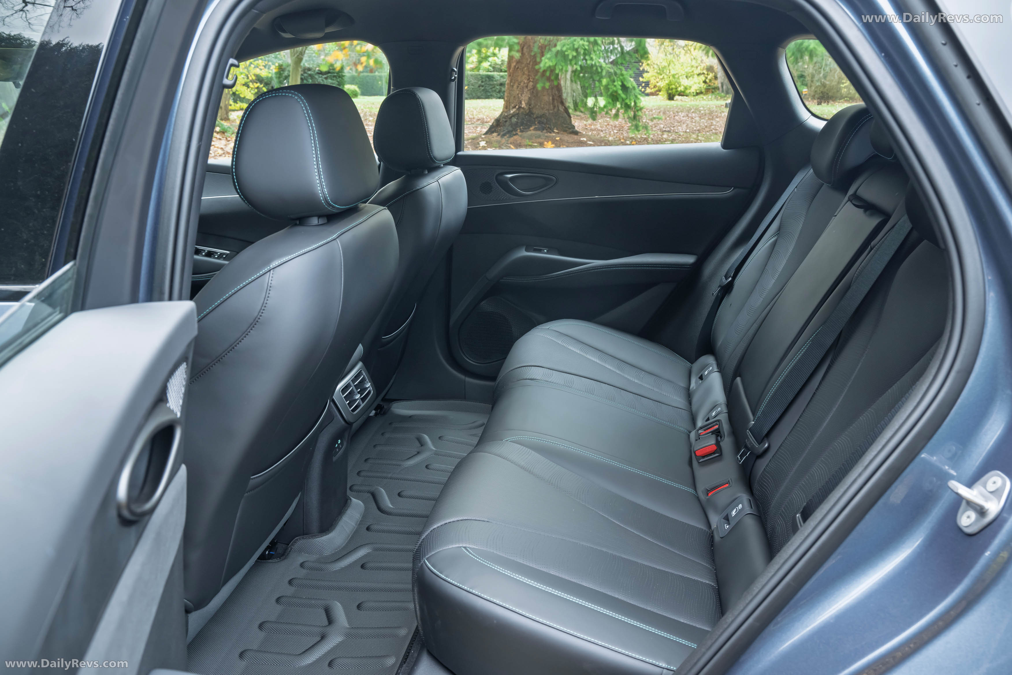 2025 BYD Seal 06 DM-i Touring UK Version Interior