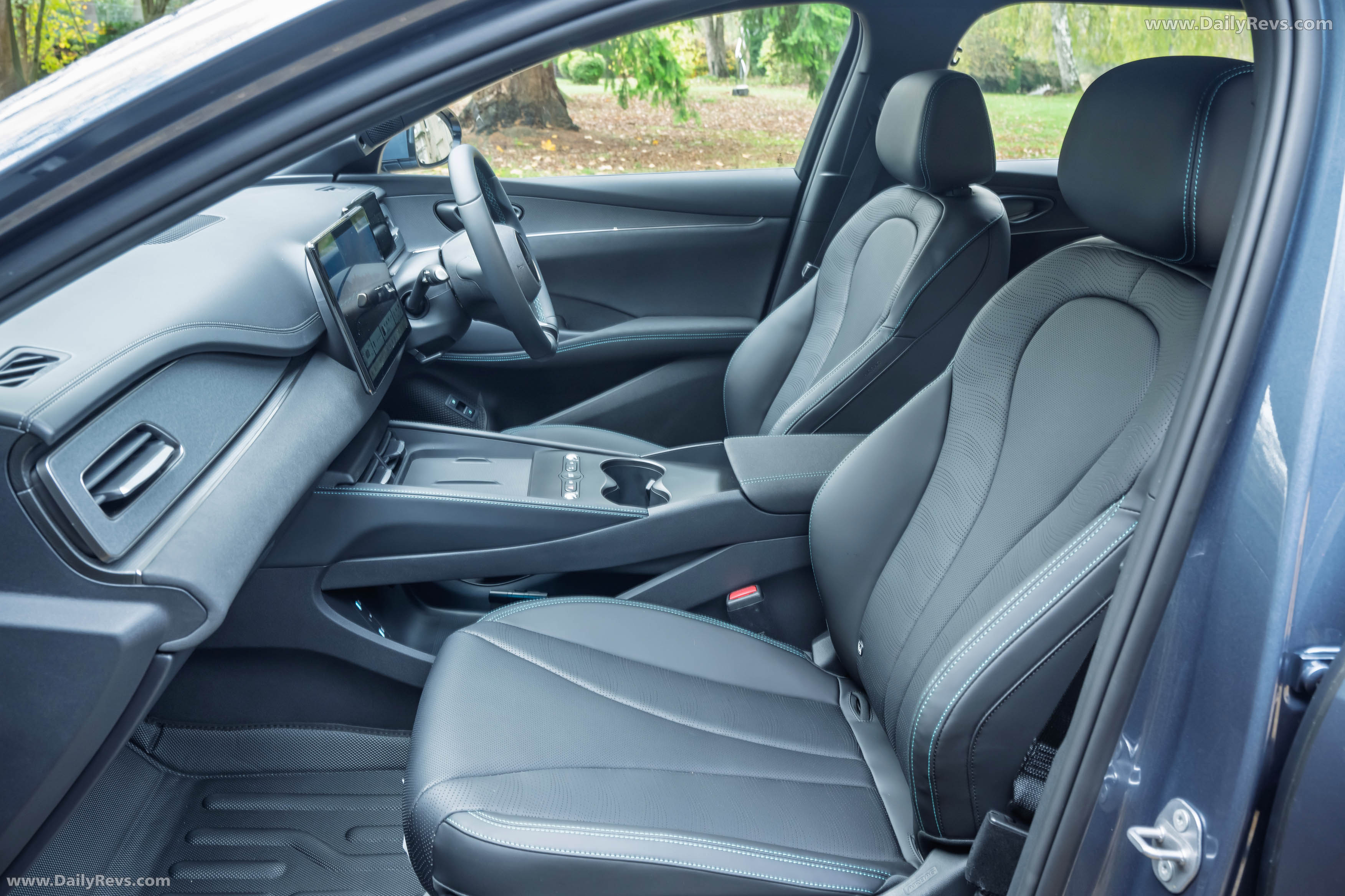 2025 BYD Seal 06 DM-i Touring UK Version Interior