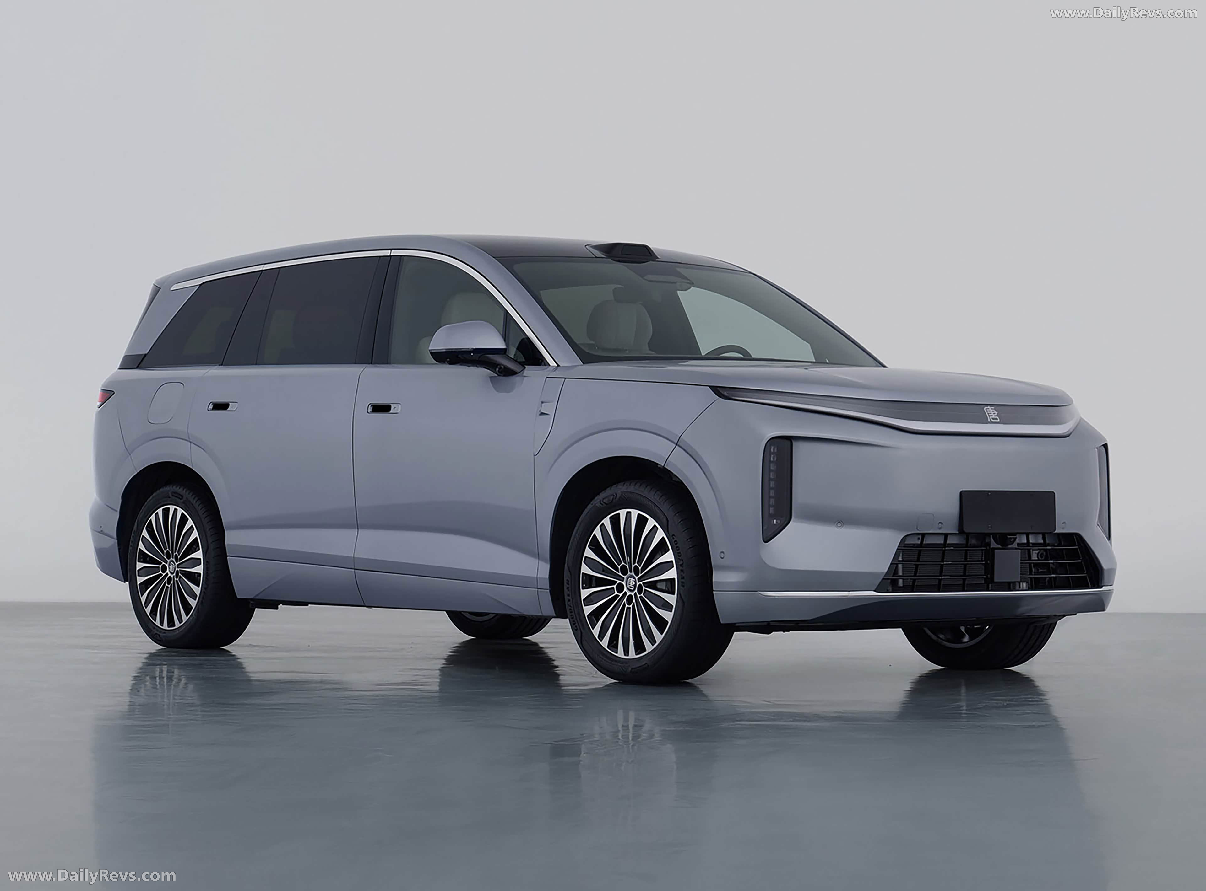 2026 BYD Great Tang Front View