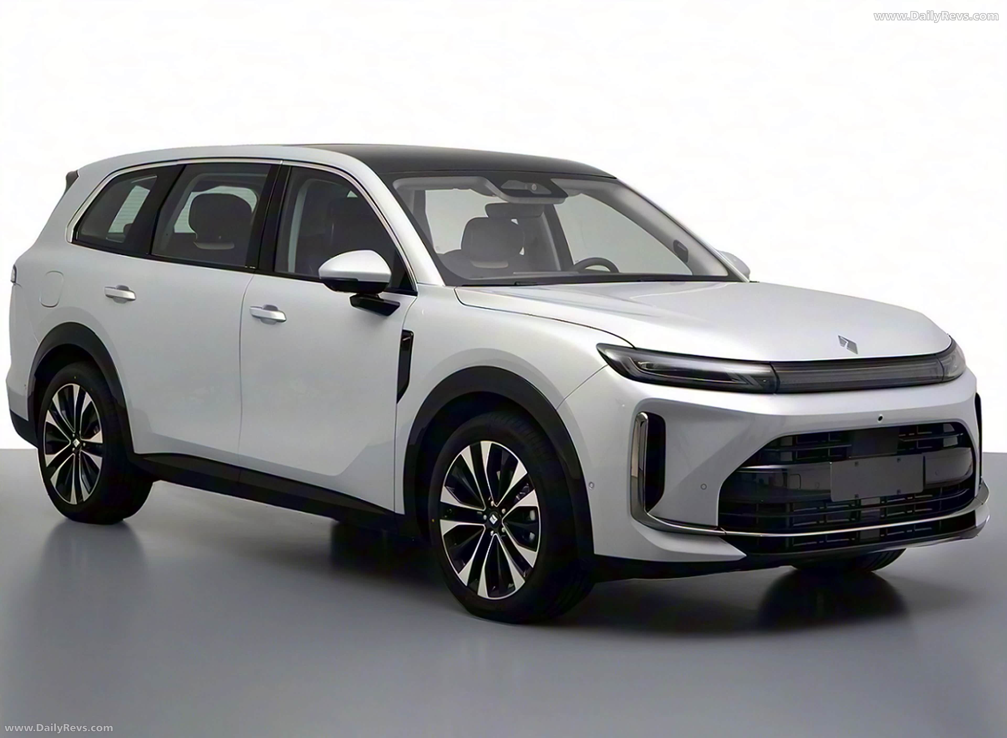 2025 Baojun Huajing S Front View