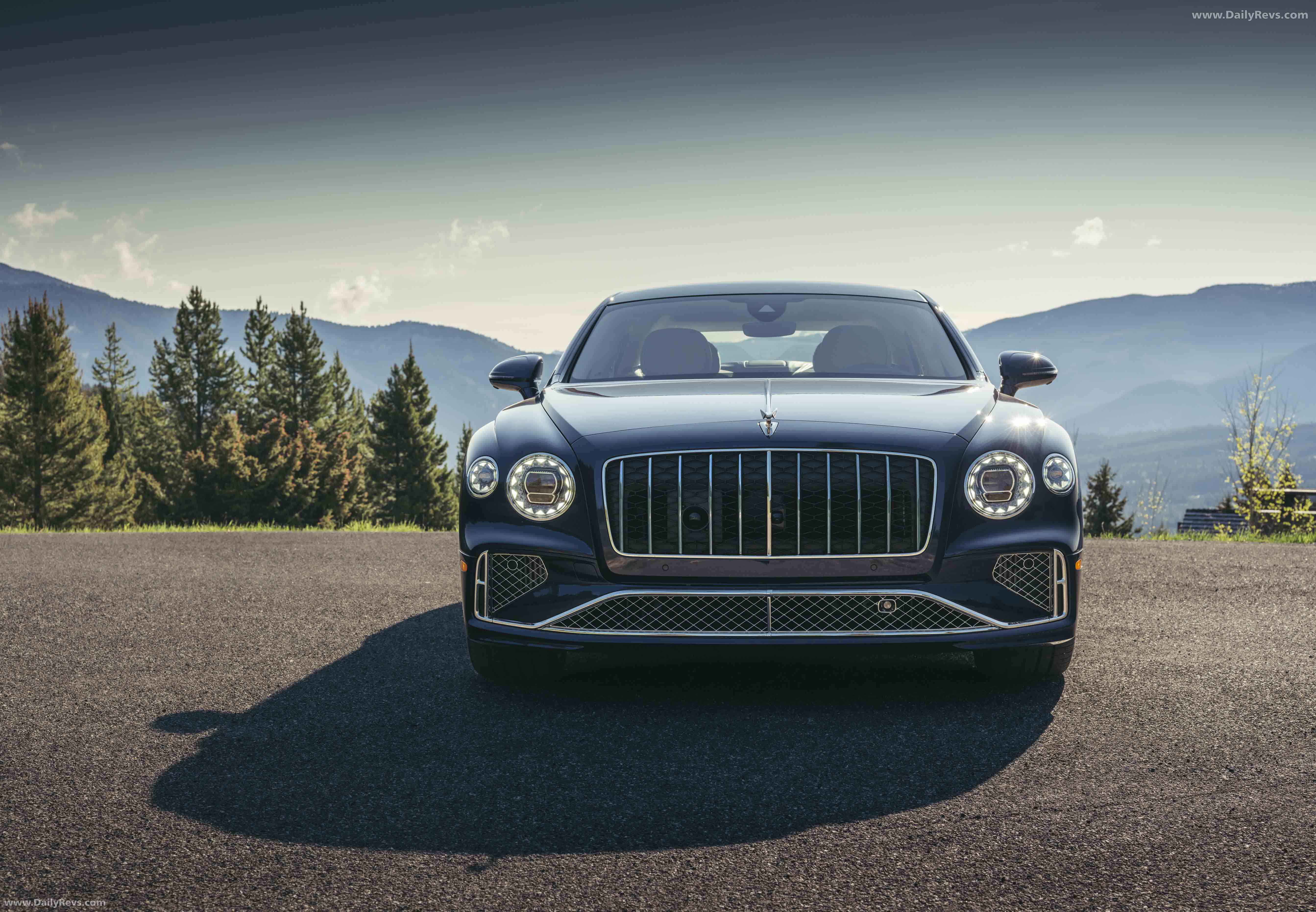 2025 Bentley Flying Spur Azure Front View