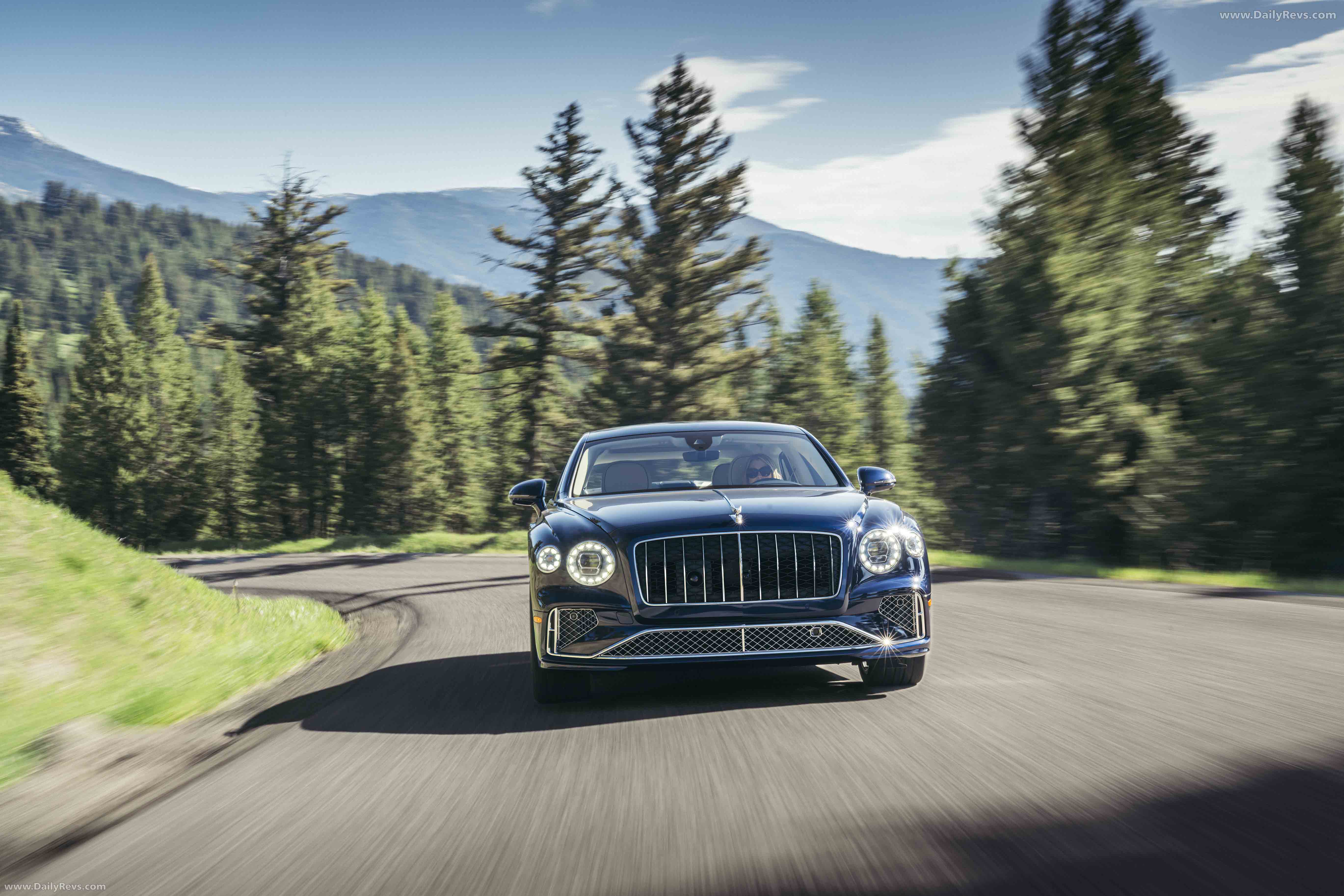 2025 Bentley Flying Spur Azure Front View