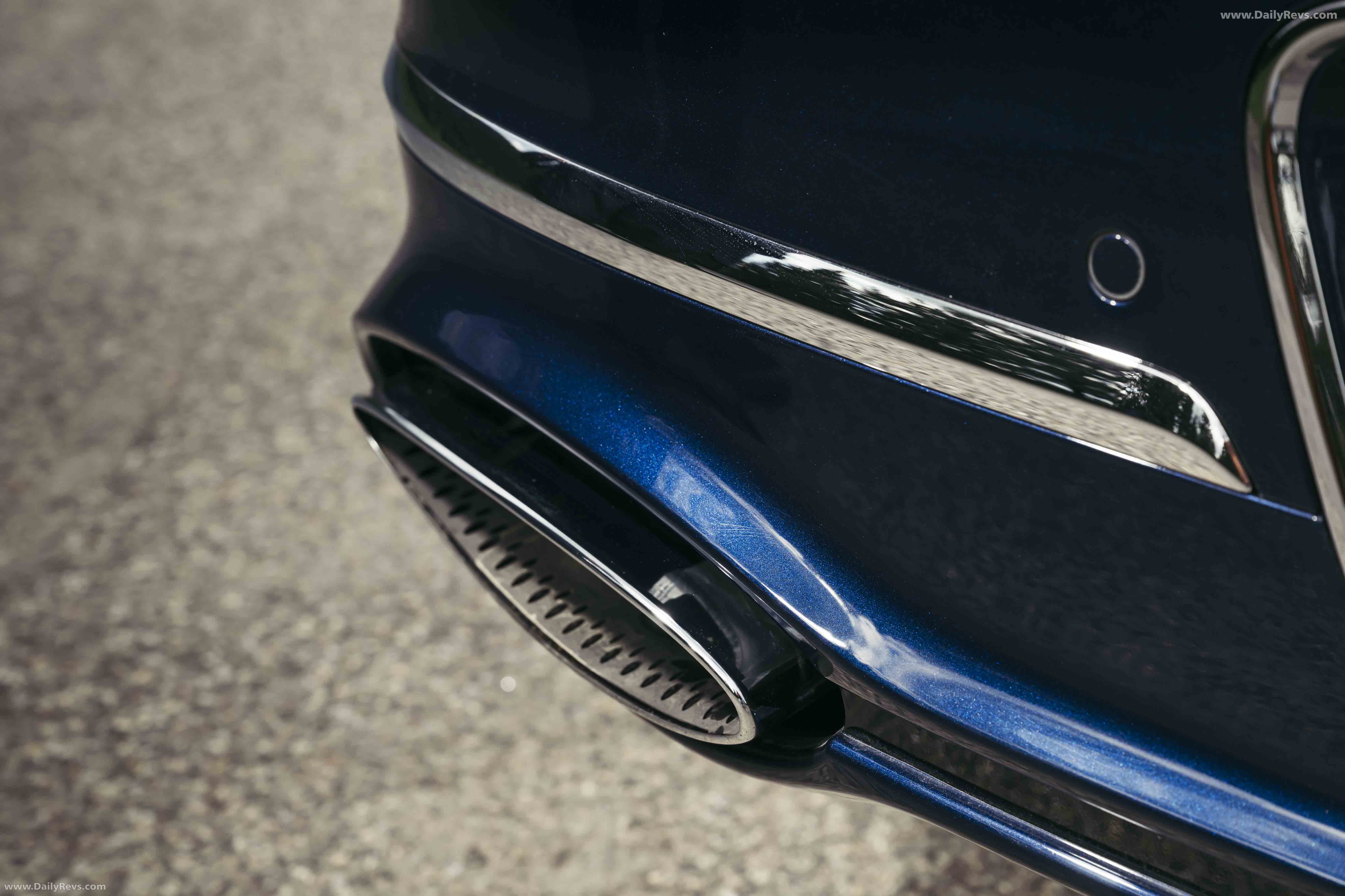2025 Bentley Flying Spur Azure Exterior