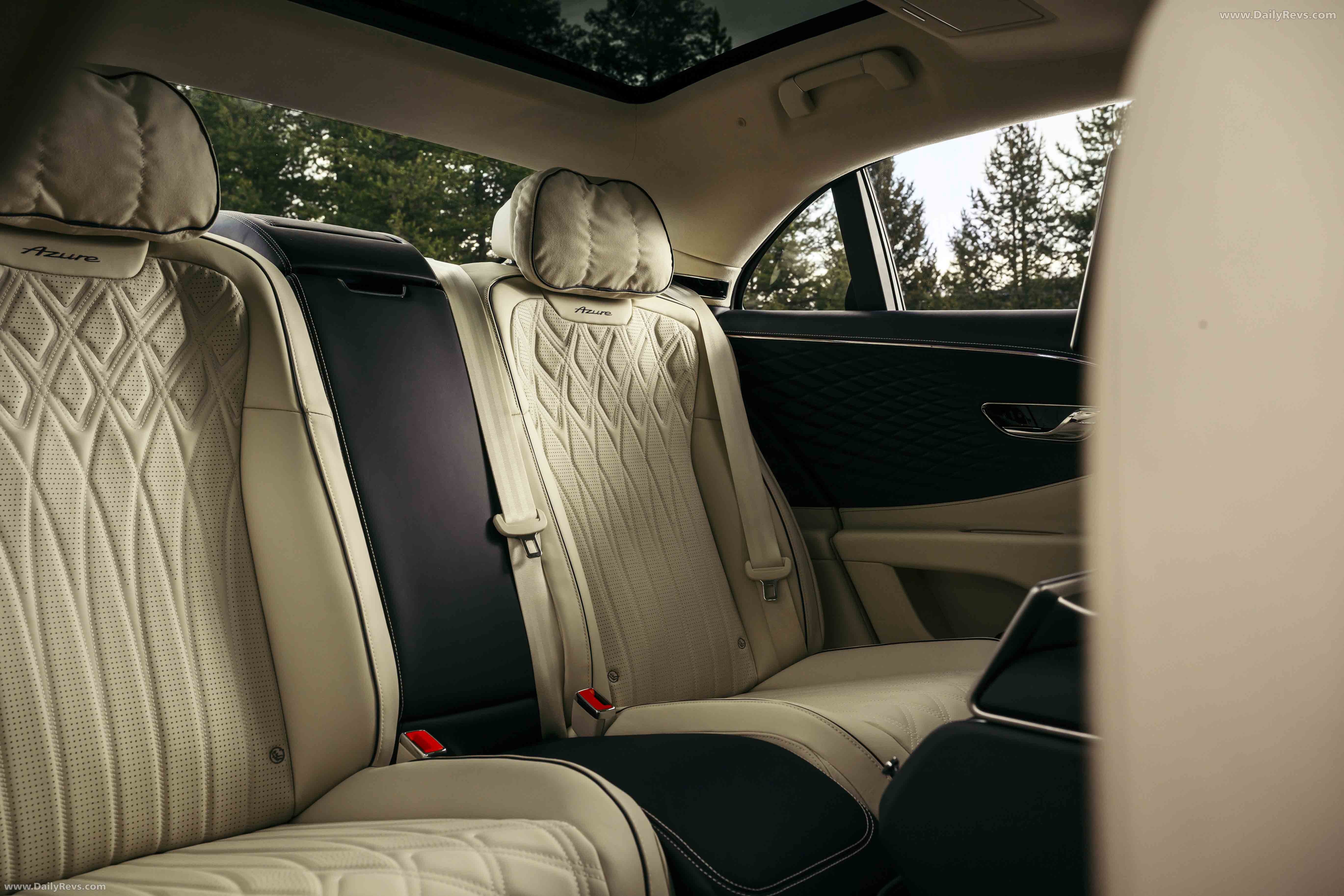 2025 Bentley Flying Spur Azure Interior
