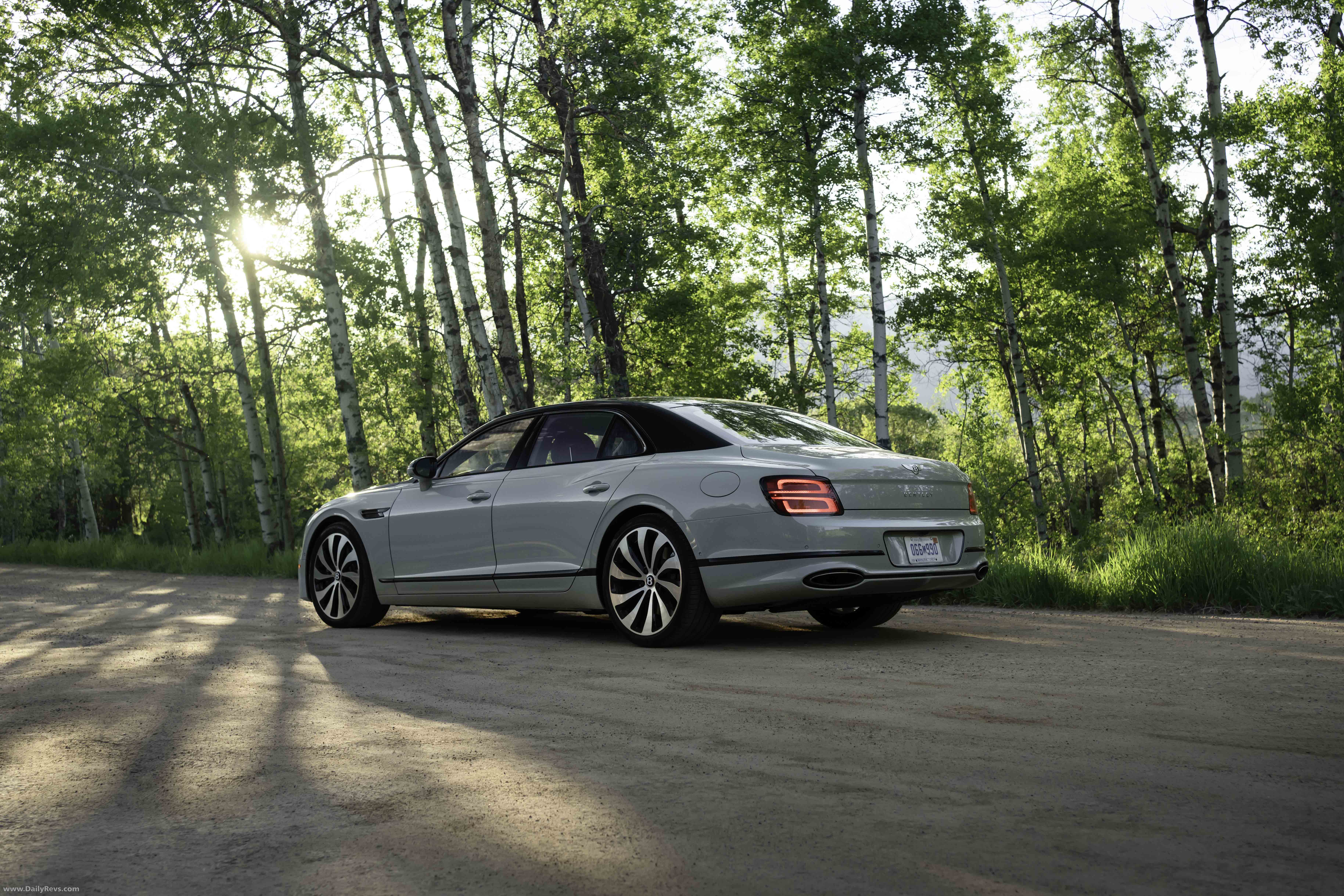 2025 Bentley Flying Spur Cumbarian Green Rear View