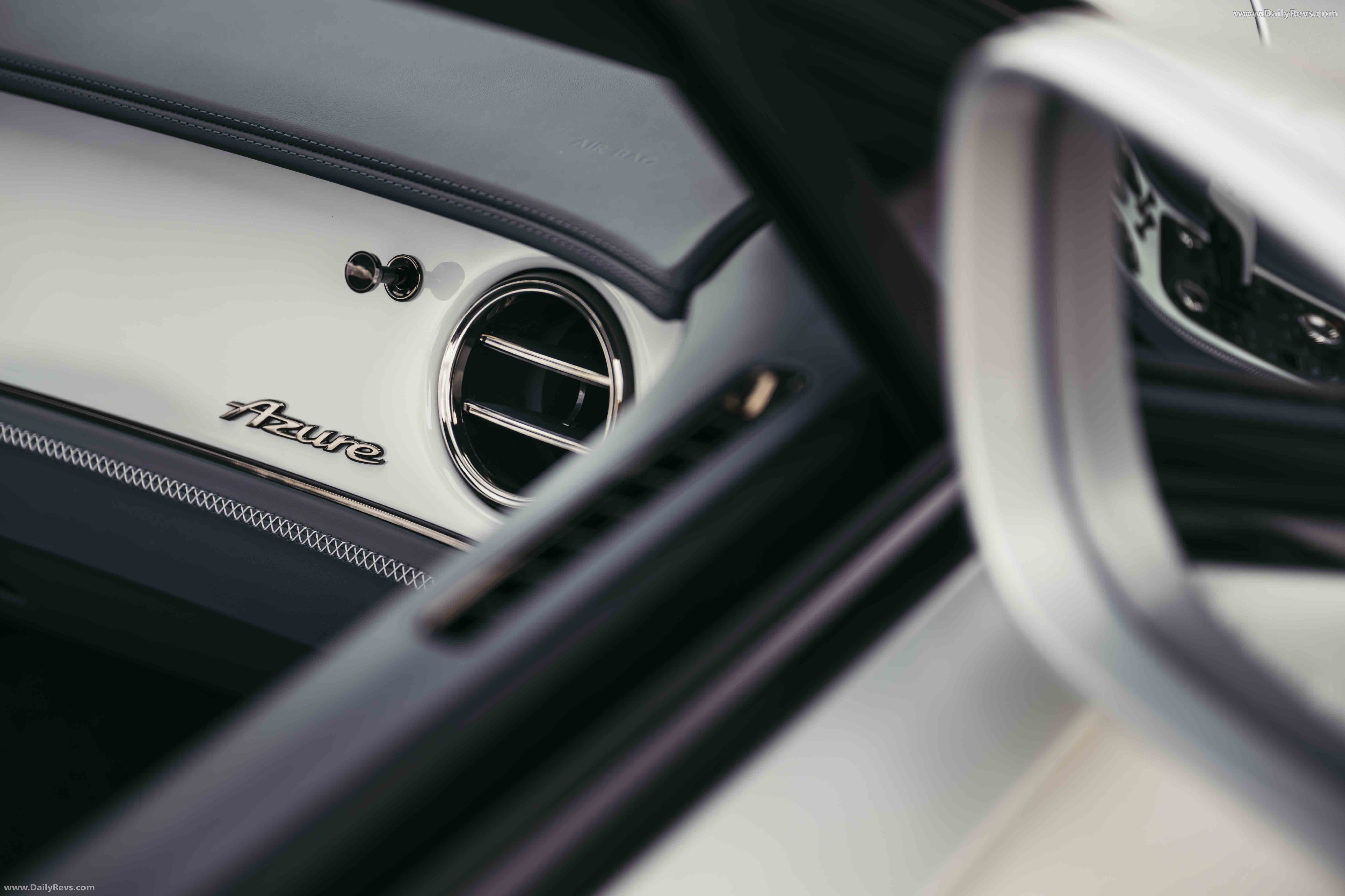2026 Bentley Continental GTC Azure Interior