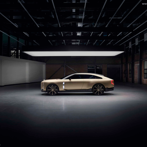 2025 Bentley EX 15 Concept Side View