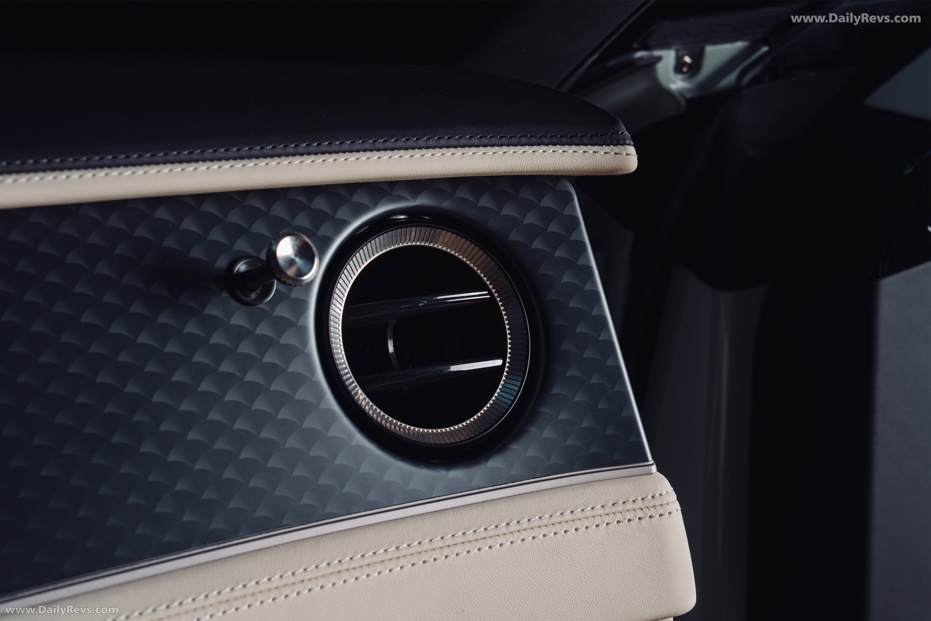2026 Bentley Batur Convertible Mulliner Interior