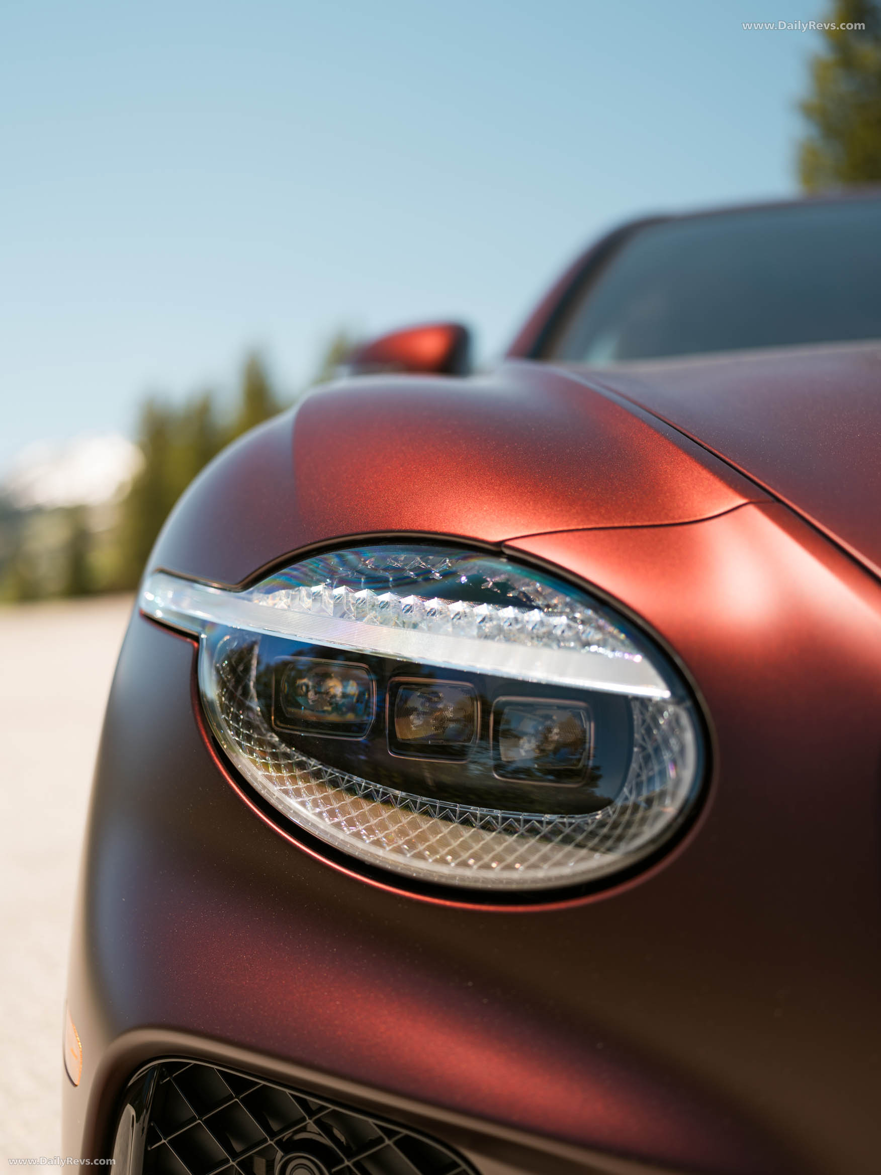 2025 Bentley Continental GT Cricket Ball Satin Exterior