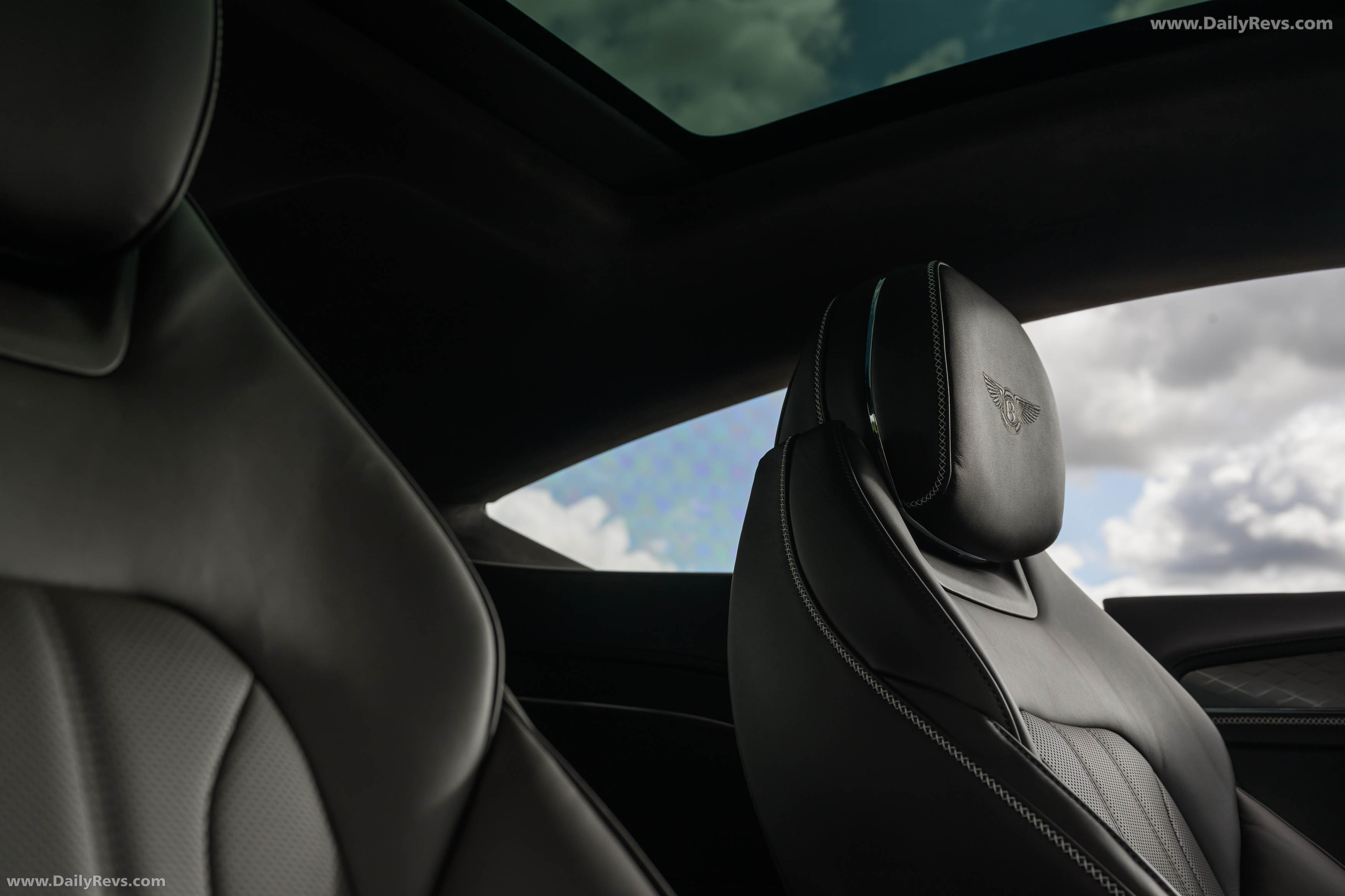 2025 Bentley Continental GT Cricket Ball Satin Interior