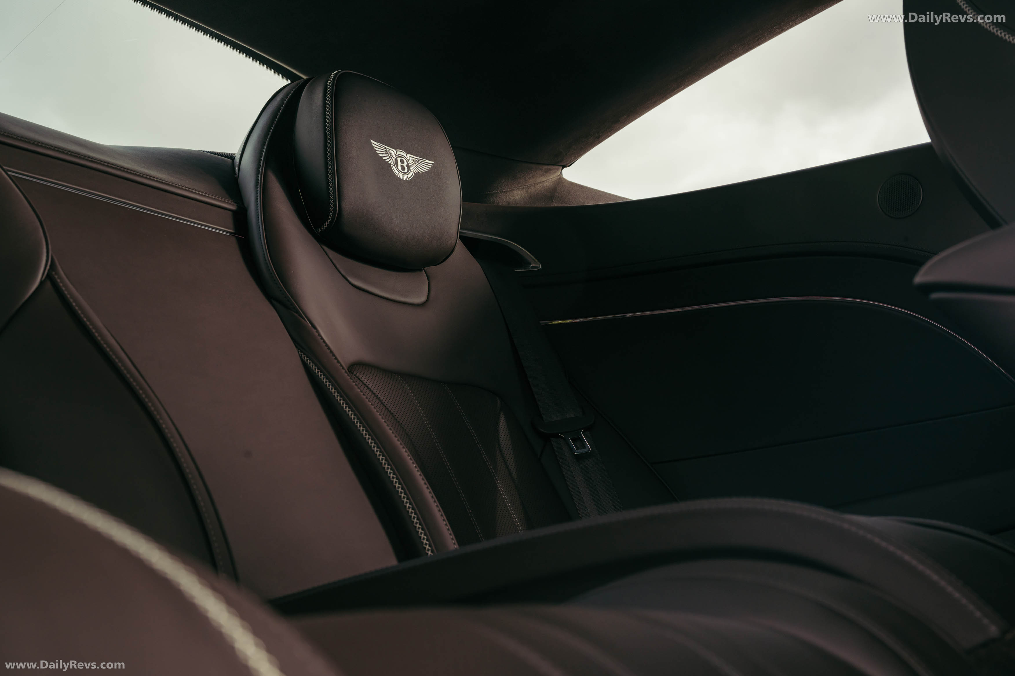 2025 Bentley Continental GT Cricket Ball Satin Interior