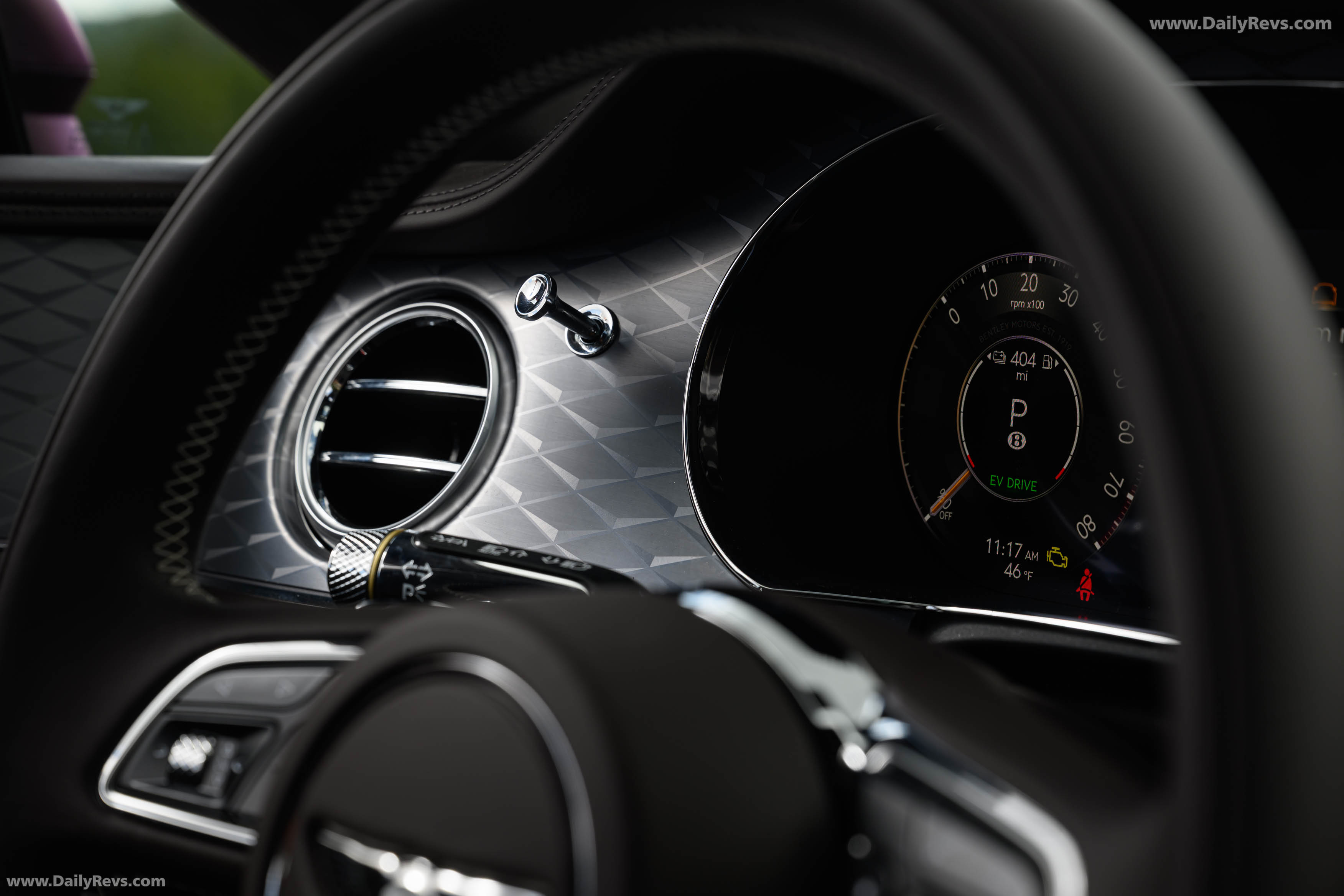 2025 Bentley Continental GT Cricket Ball Satin Interior