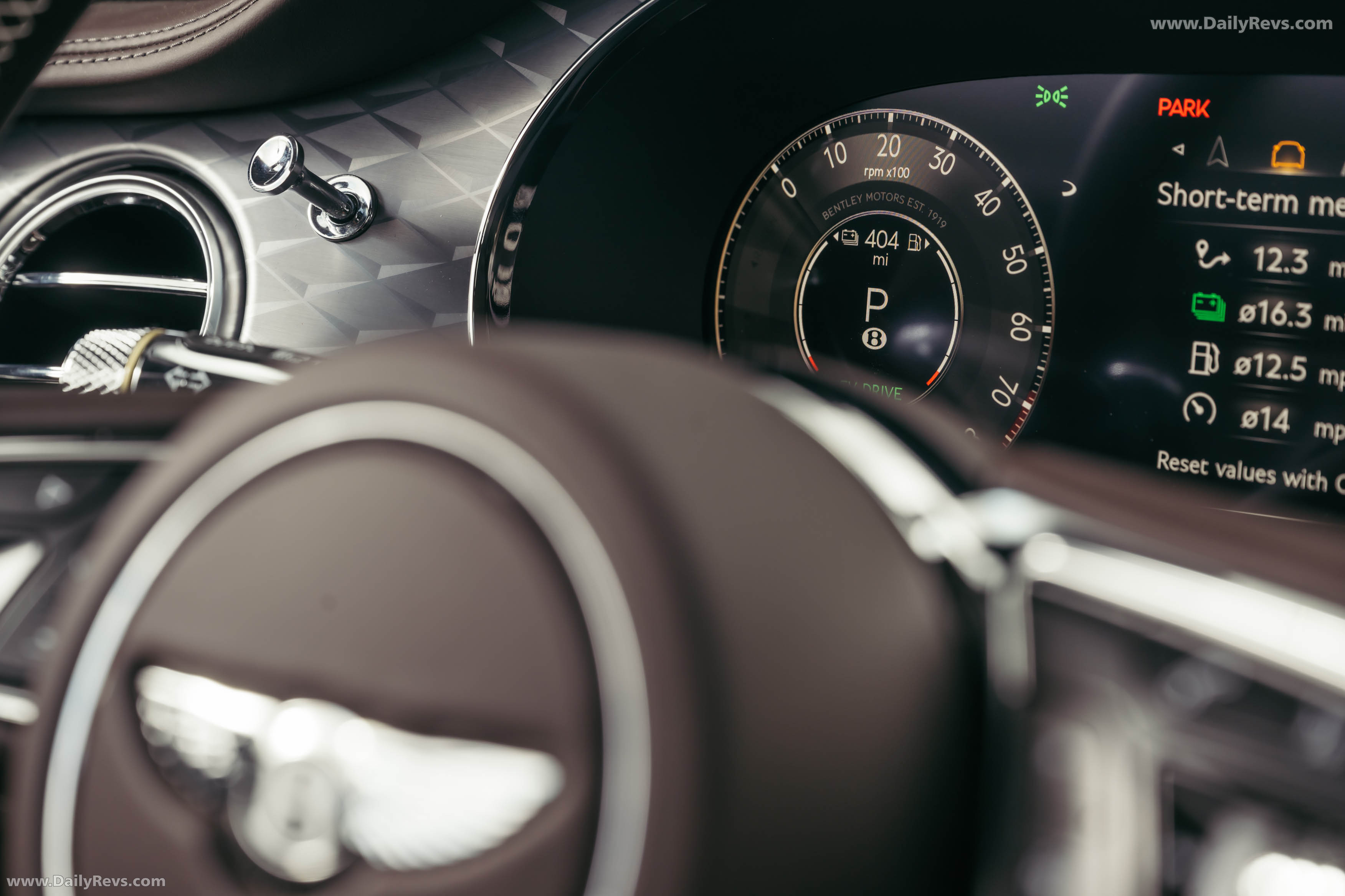 2025 Bentley Continental GT Cricket Ball Satin Interior