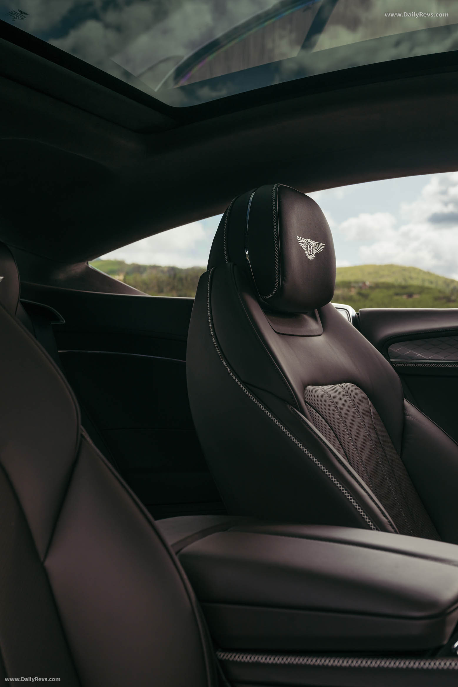 2025 Bentley Continental GT Cricket Ball Satin Interior