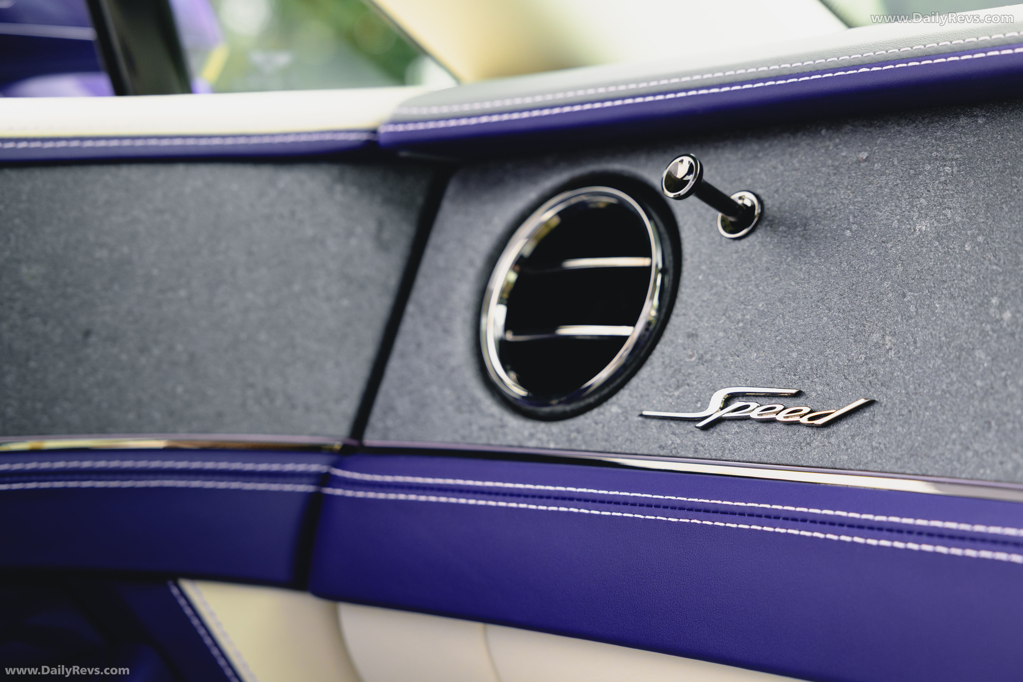 2026 Bentley Continental GTC Violette Interior
