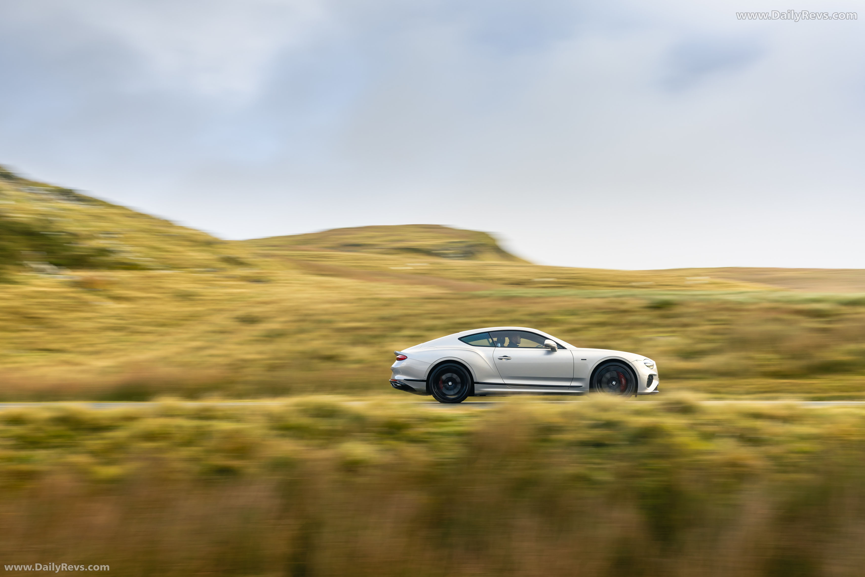 2026 Bentley Continental GT Black Edition Side View
