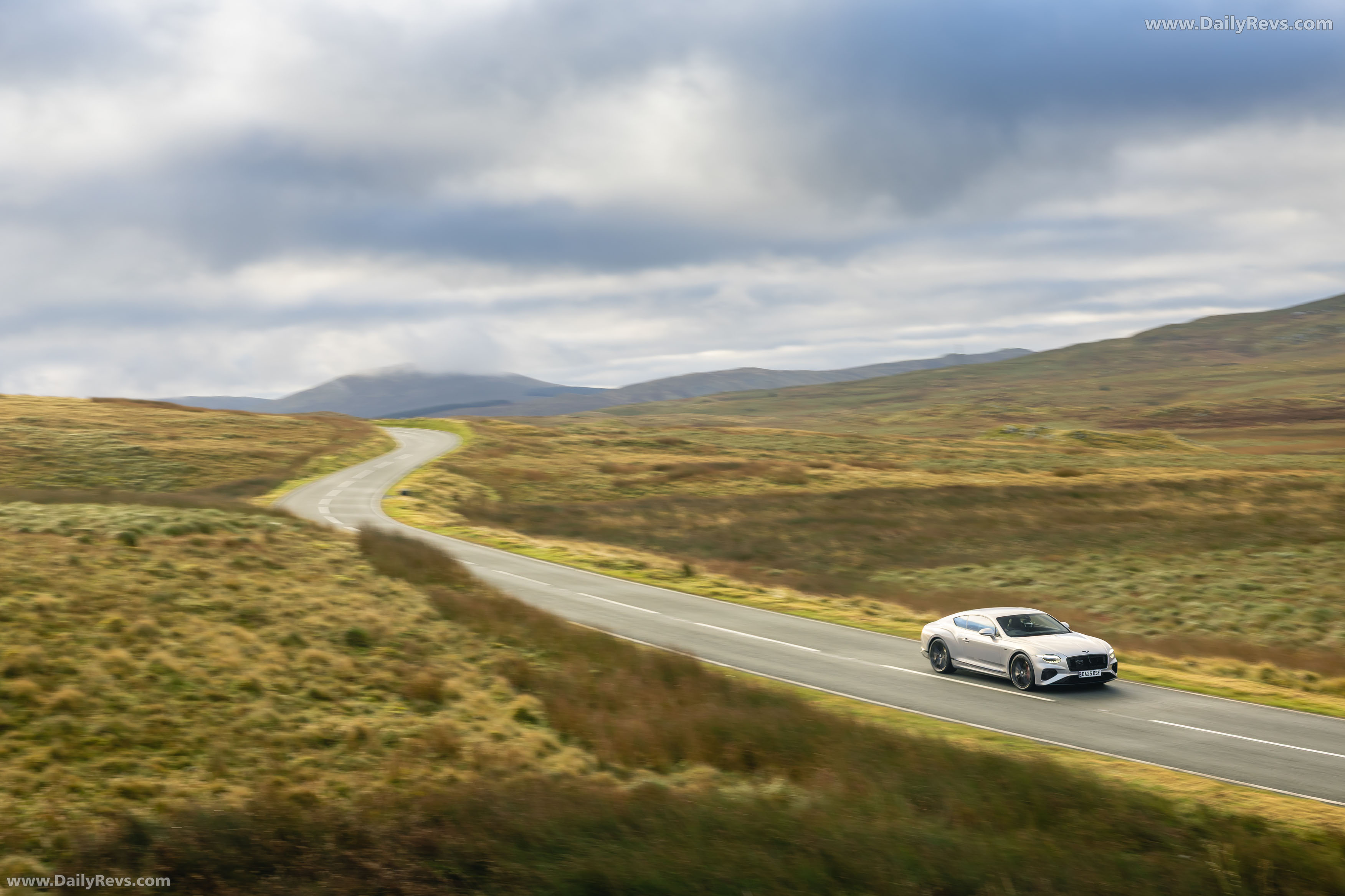 2026 Bentley Continental GT Black Edition Top View