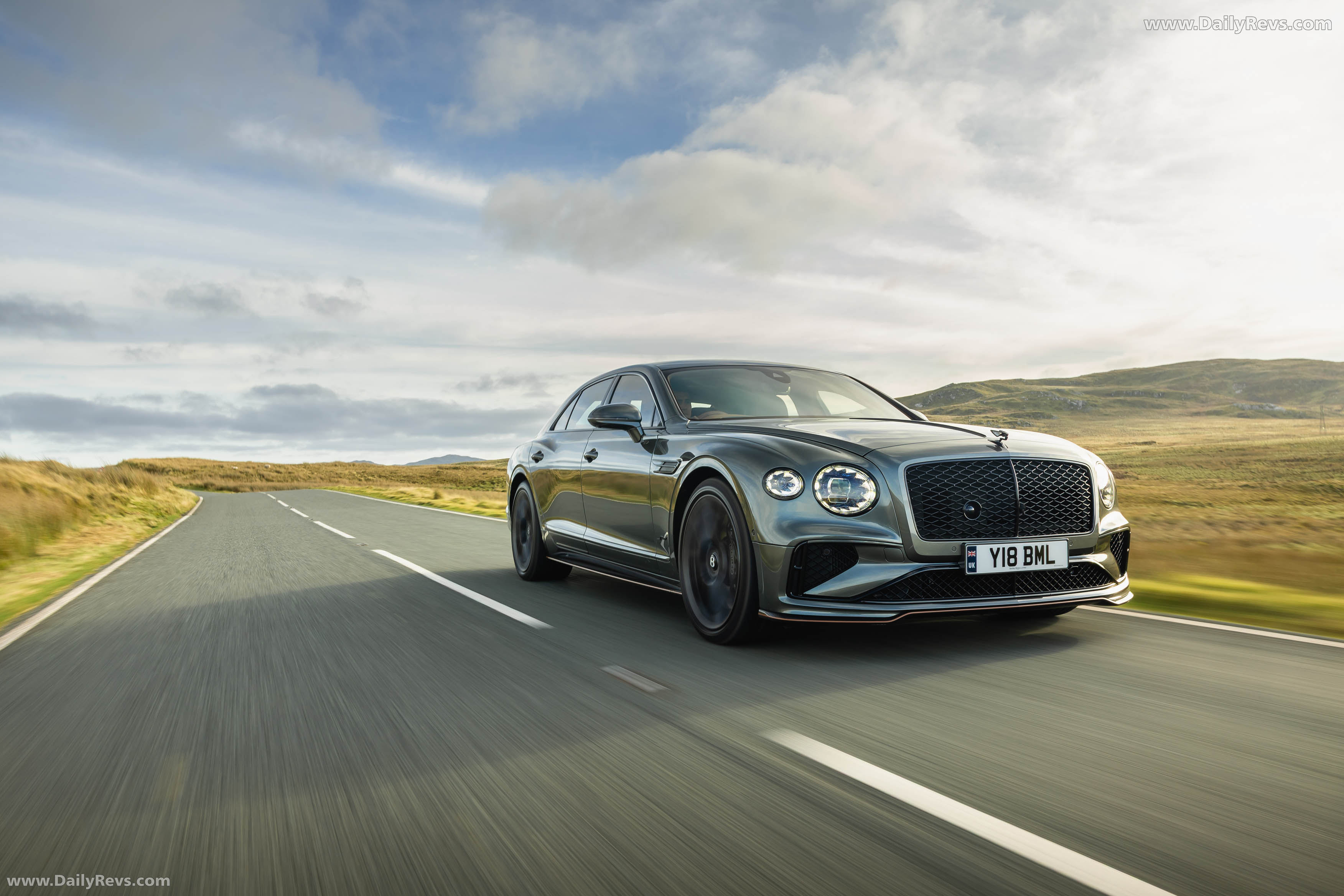 2025 Bentley Flying Spur Speed Cypress Front View