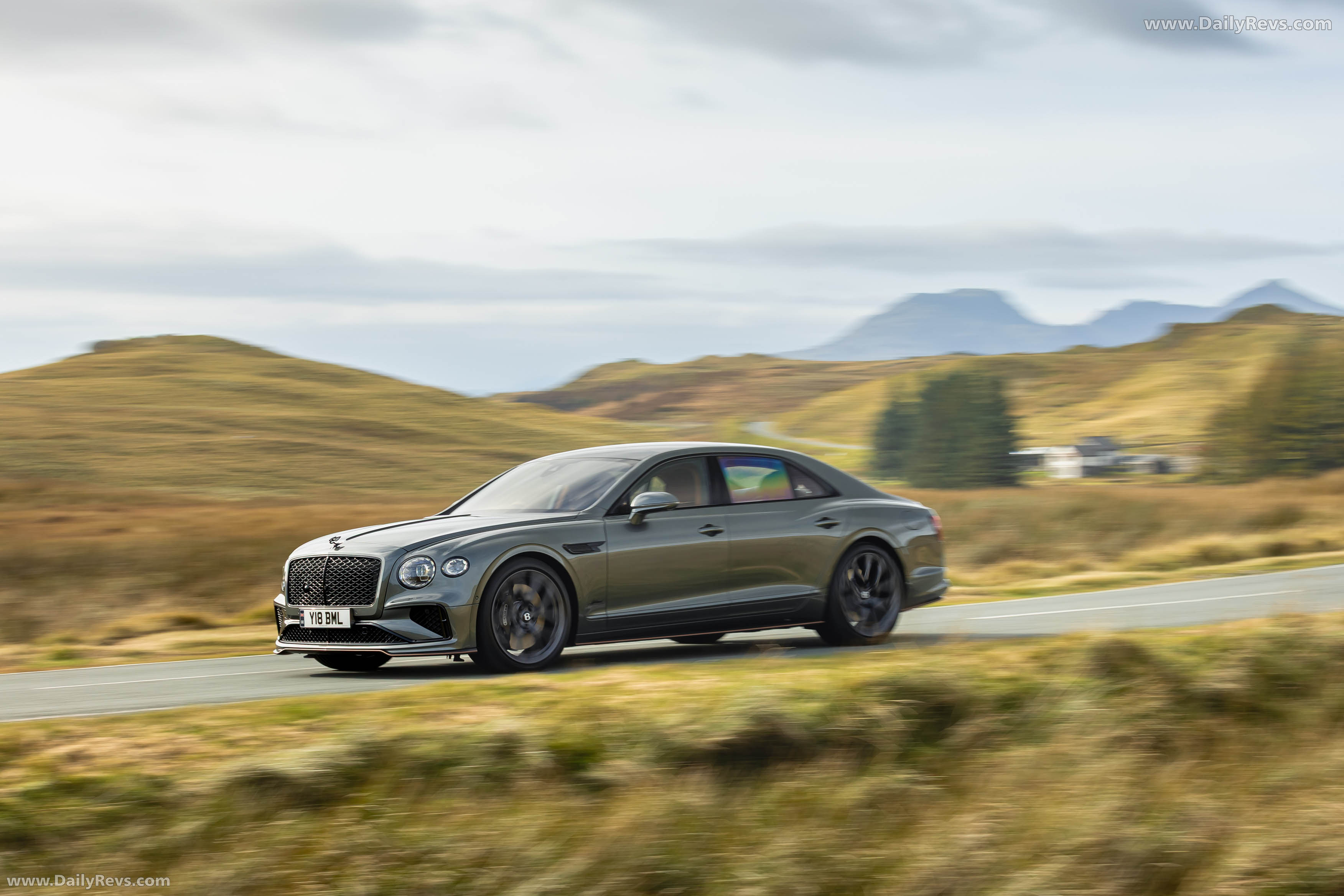 2025 Bentley Flying Spur Speed Cypress Front View