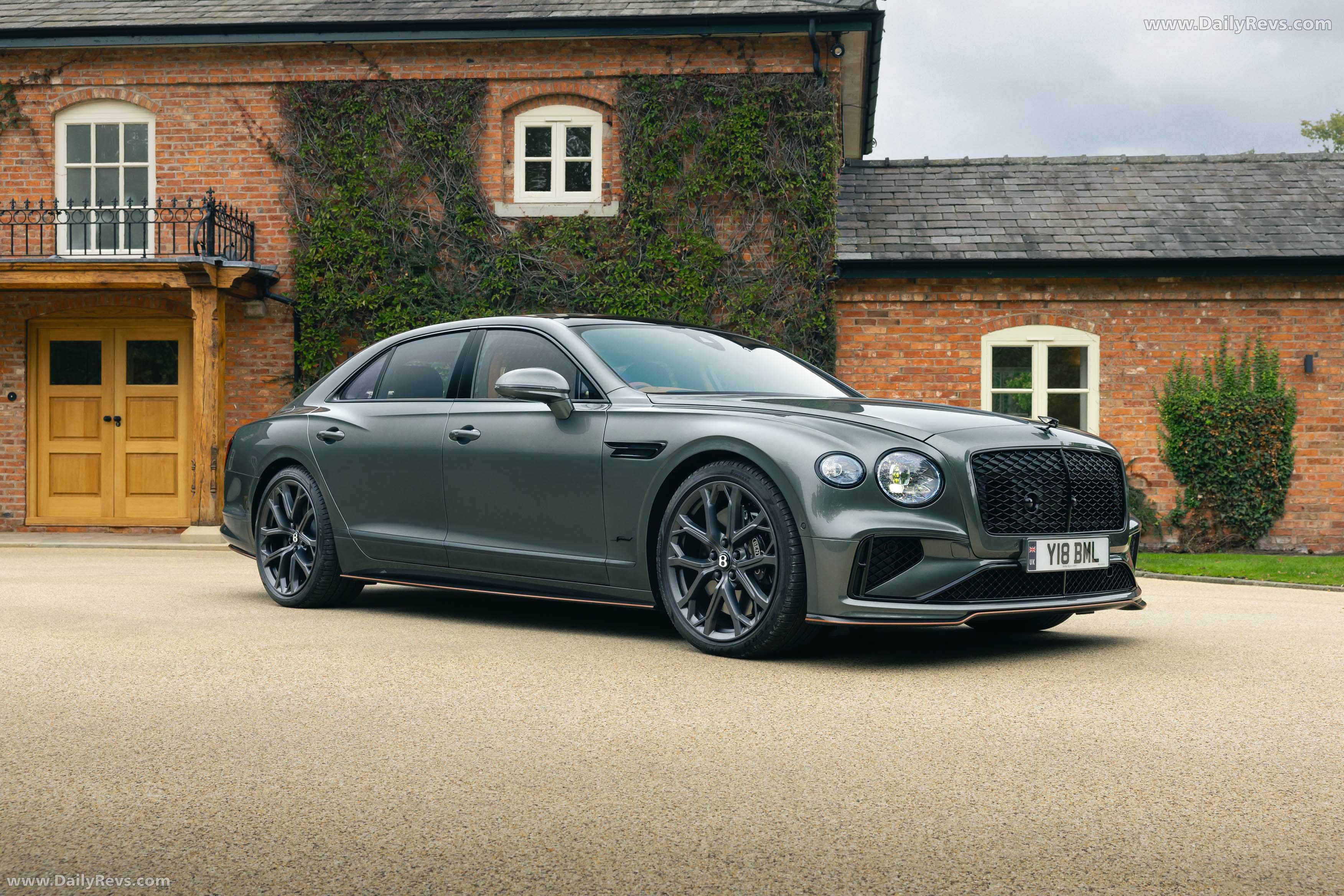 2025 Bentley Flying Spur Speed Cypress Front View