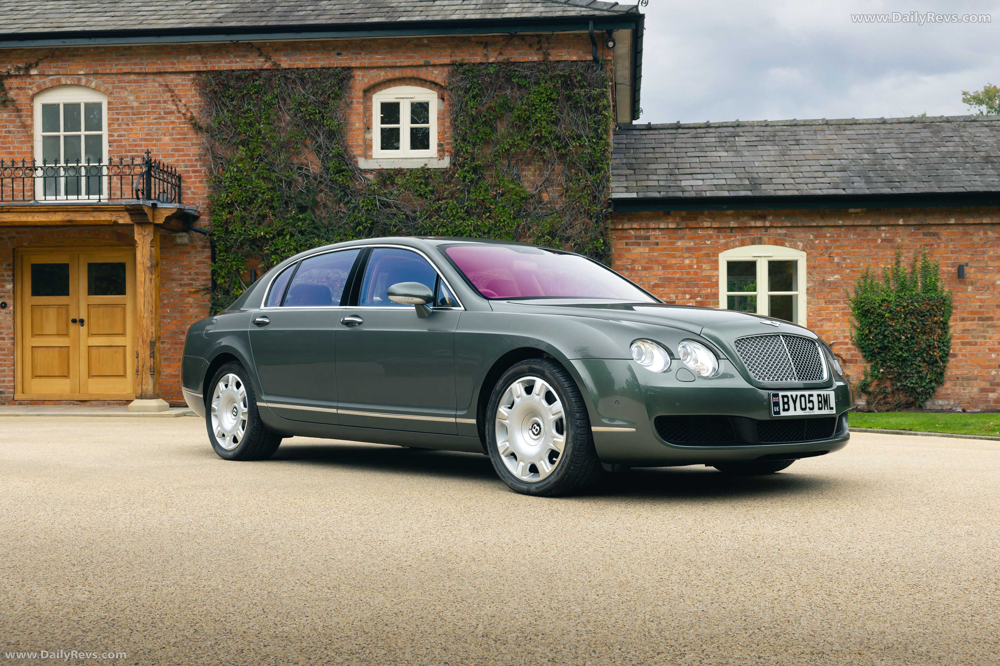 2005 Bentley Continental Flying Spur Front View