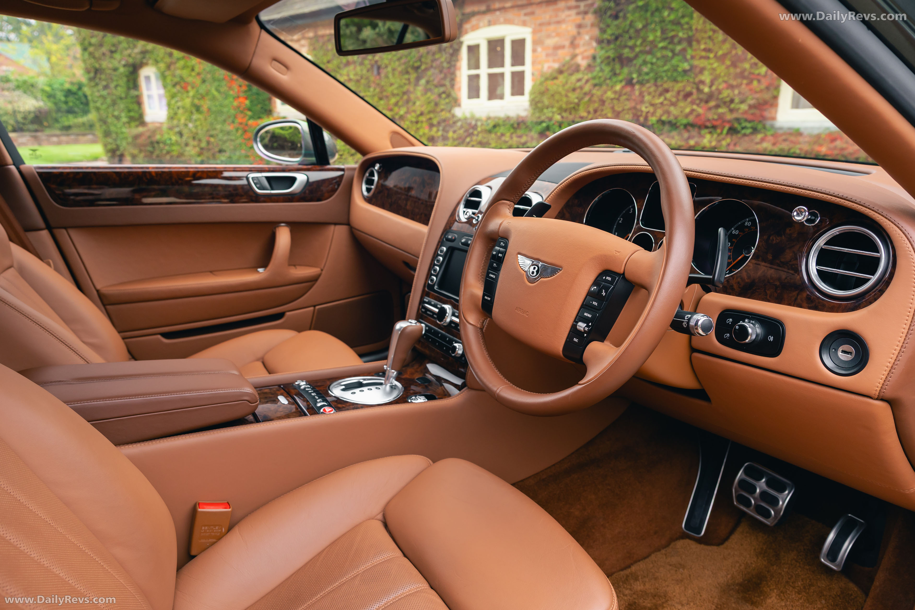 2005 Bentley Continental Flying Spur Interior