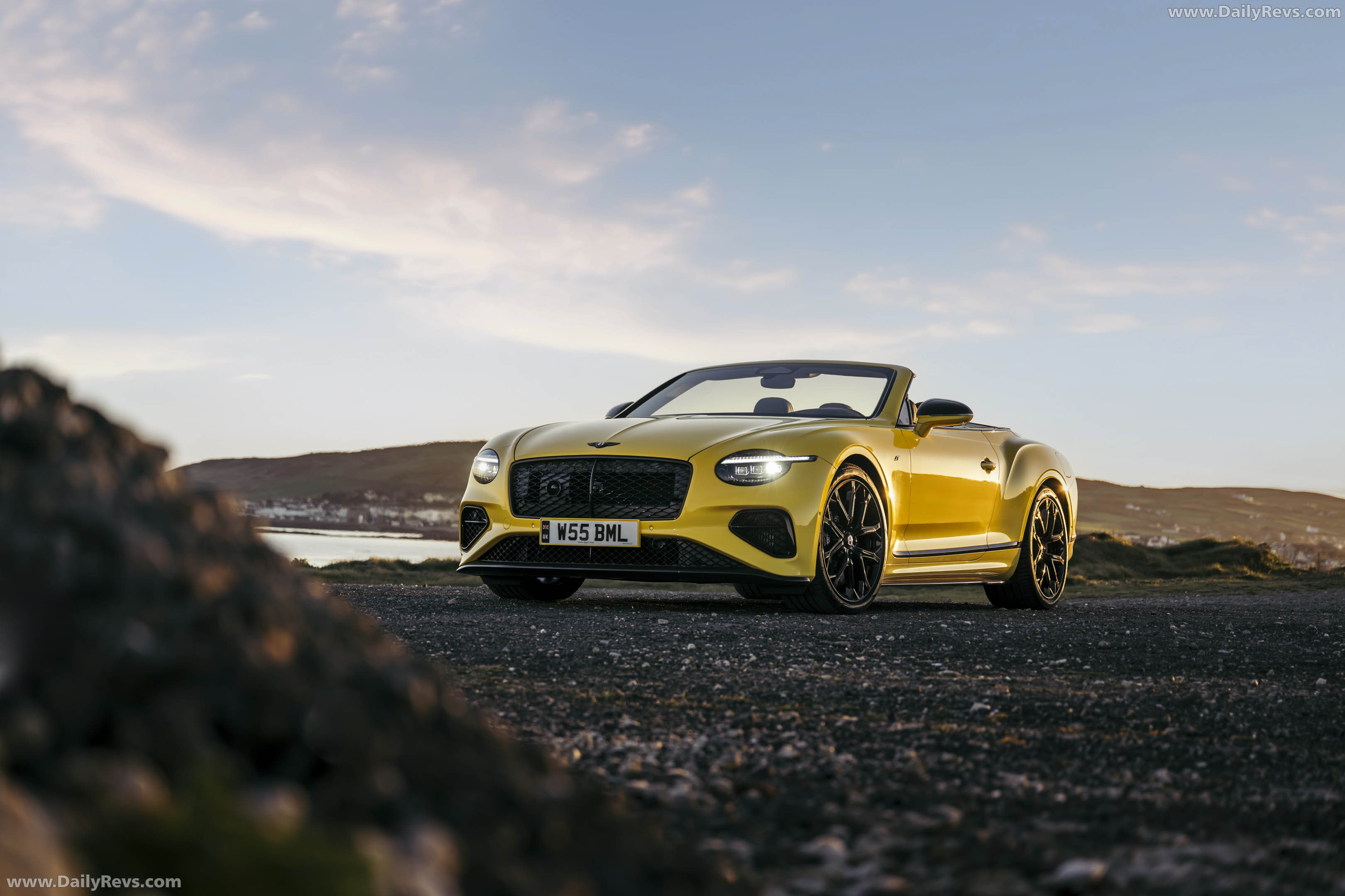 2027 Bentley Continental GTC S Cyber Yellow Front View
