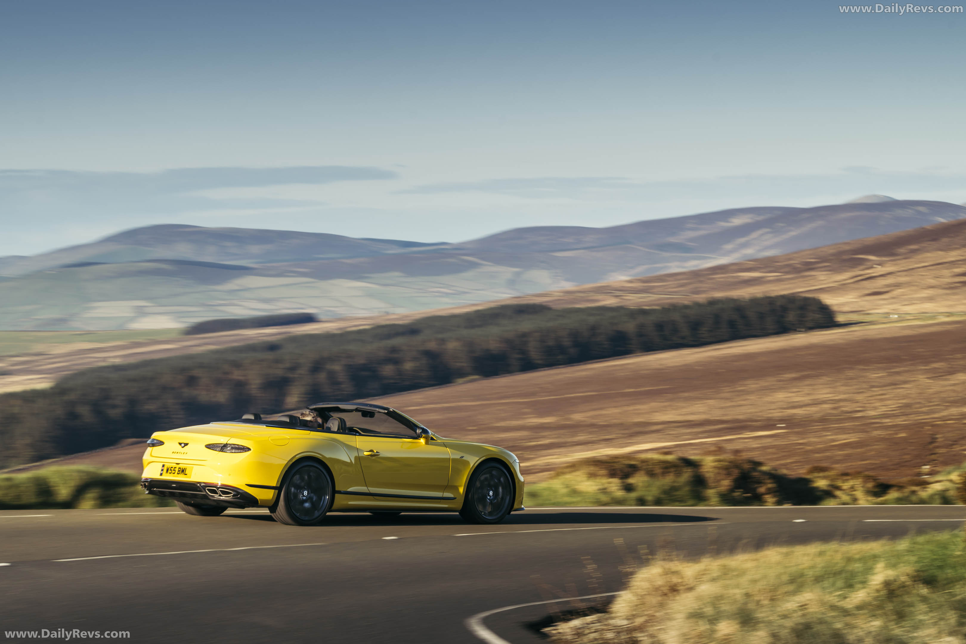 2027 Bentley Continental GTC S Cyber Yellow Rear View