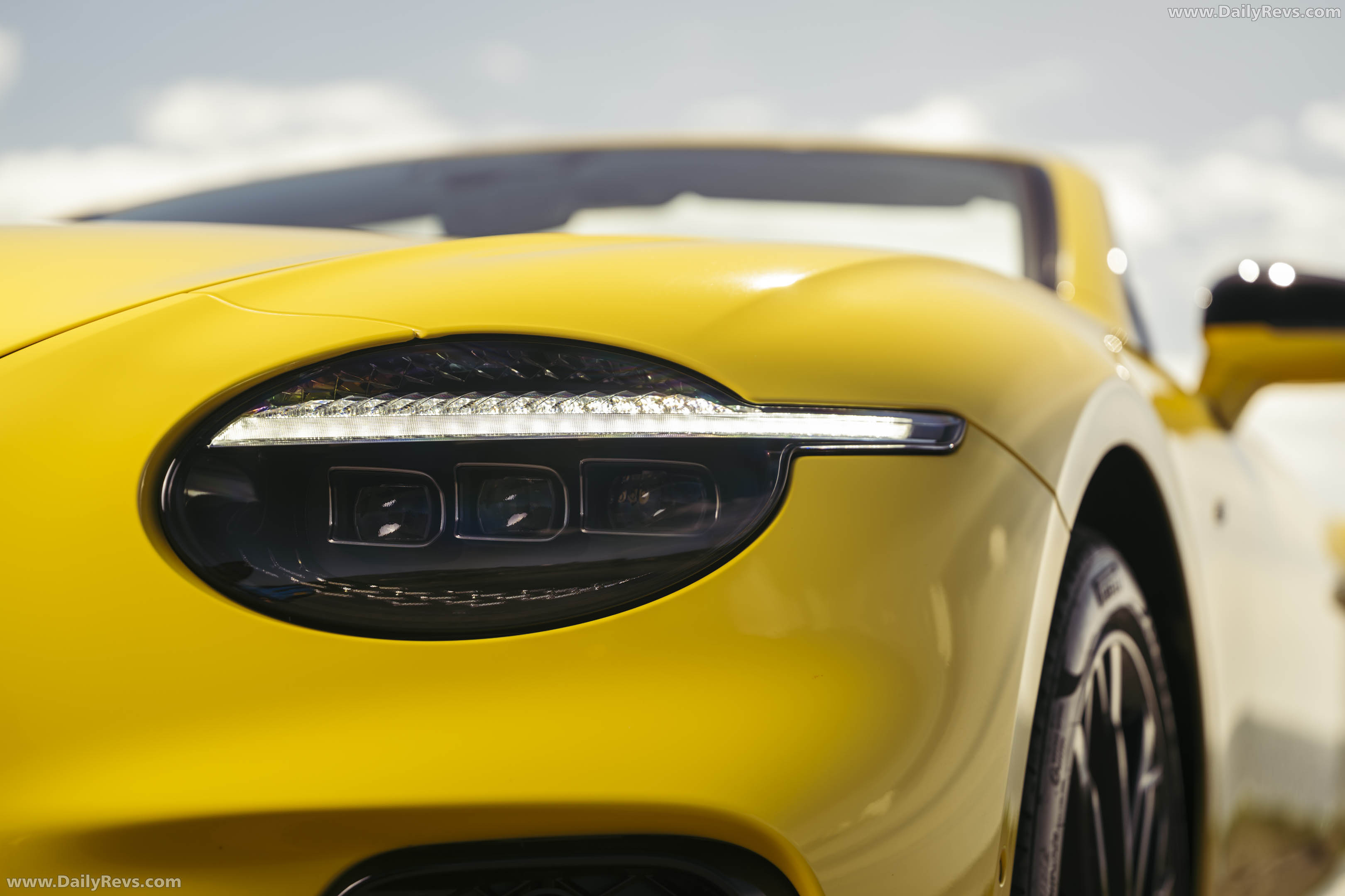 2027 Bentley Continental GTC S Cyber Yellow Exterior