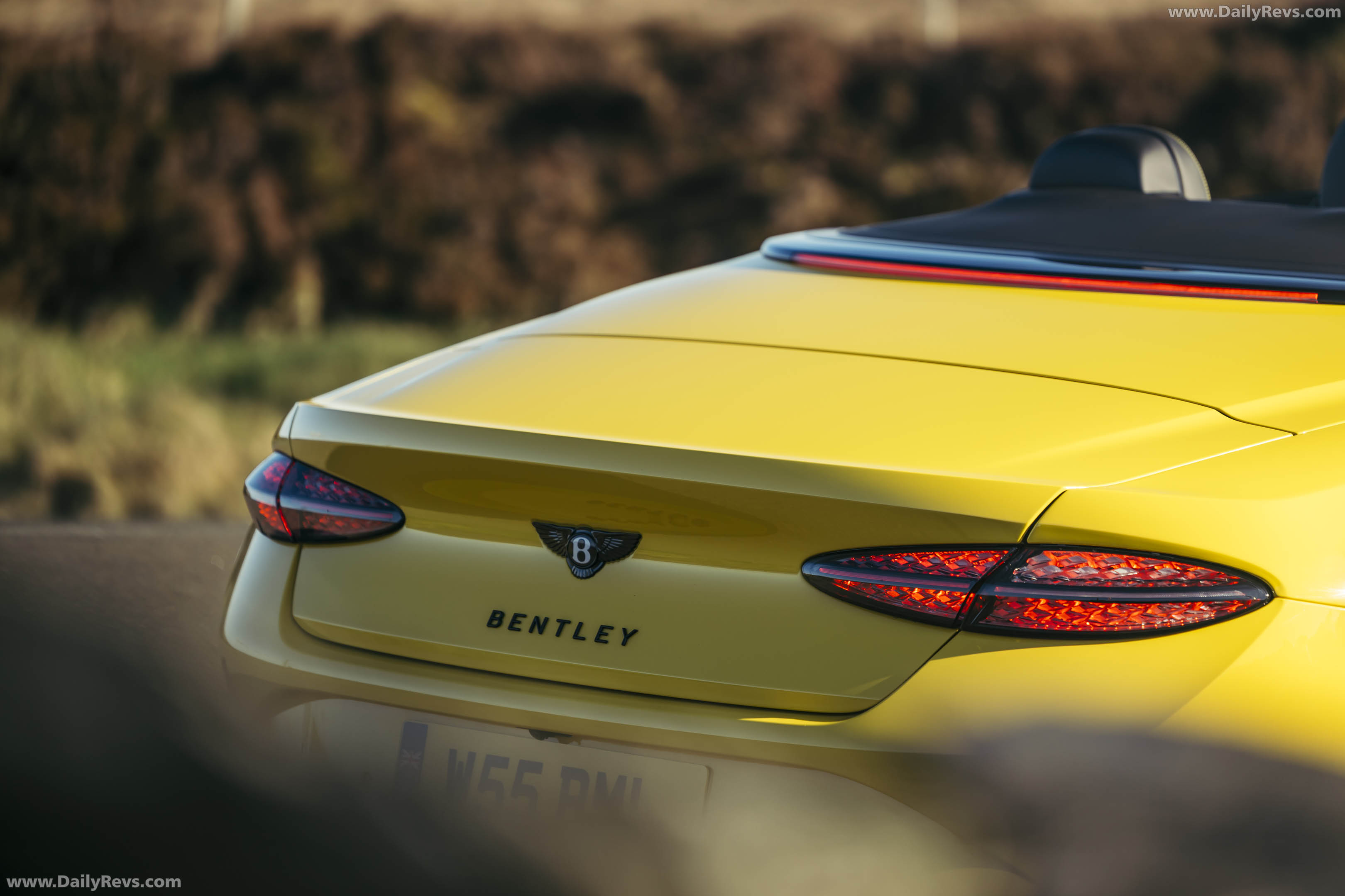 2027 Bentley Continental GTC S Cyber Yellow Exterior