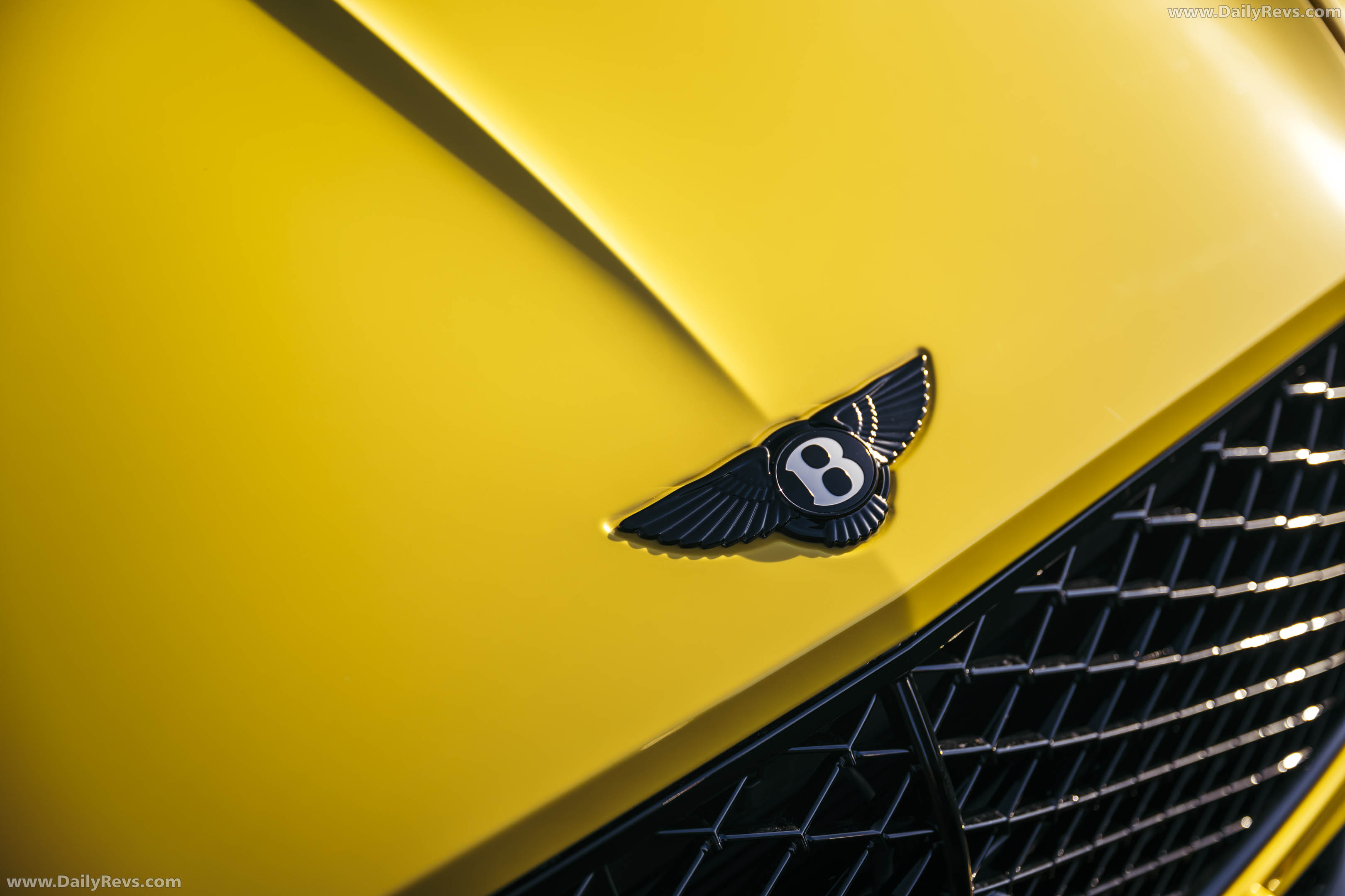 2027 Bentley Continental GTC S Cyber Yellow Exterior