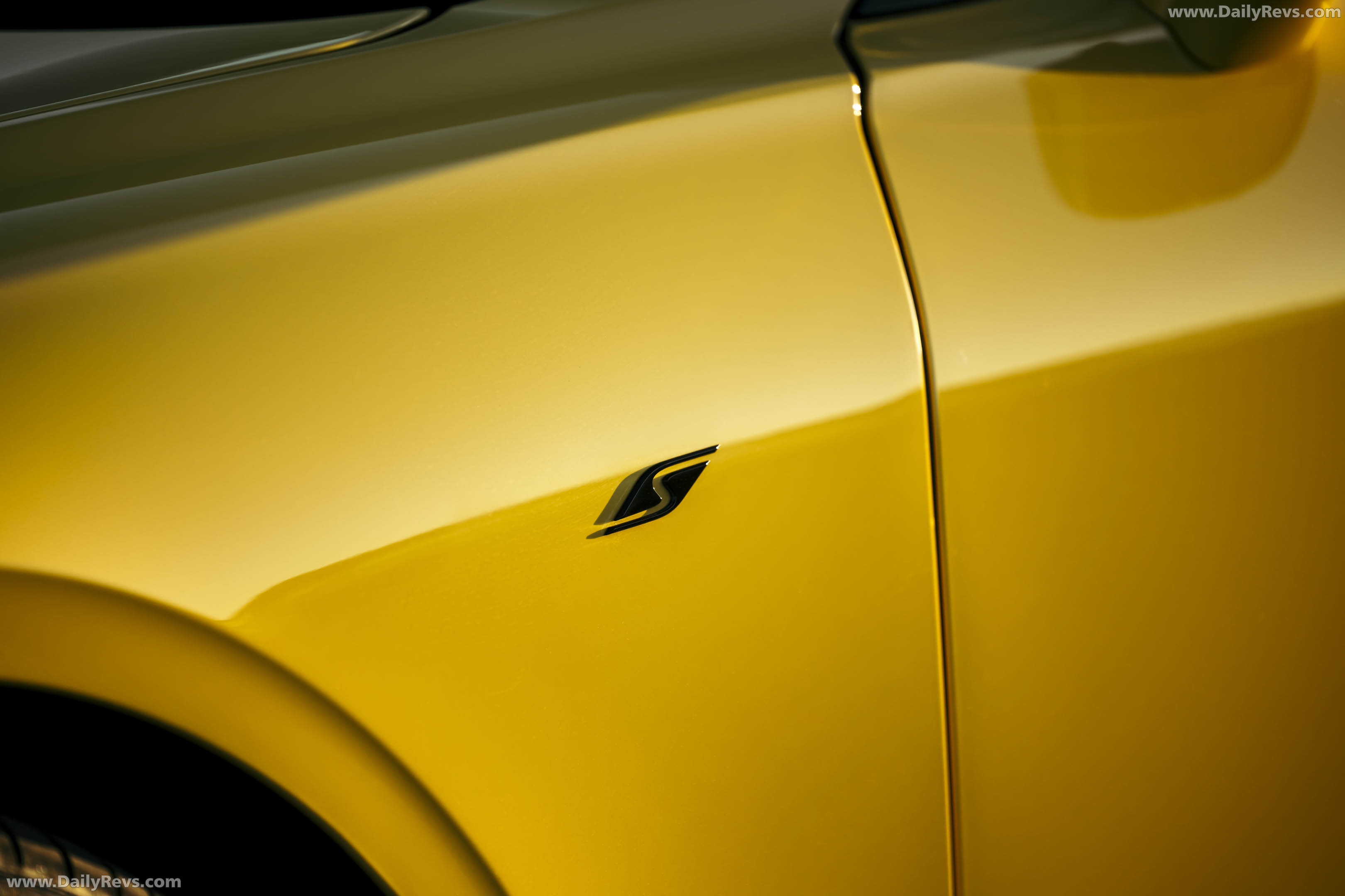 2027 Bentley Continental GTC S Cyber Yellow Exterior