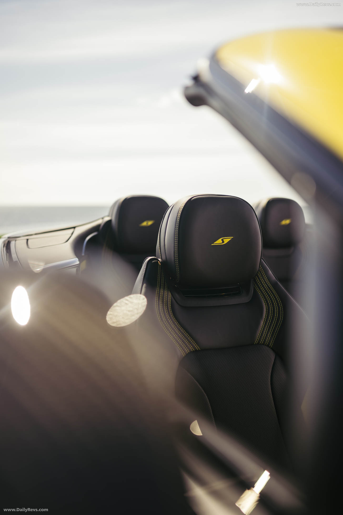 2027 Bentley Continental GTC S Cyber Yellow Interior