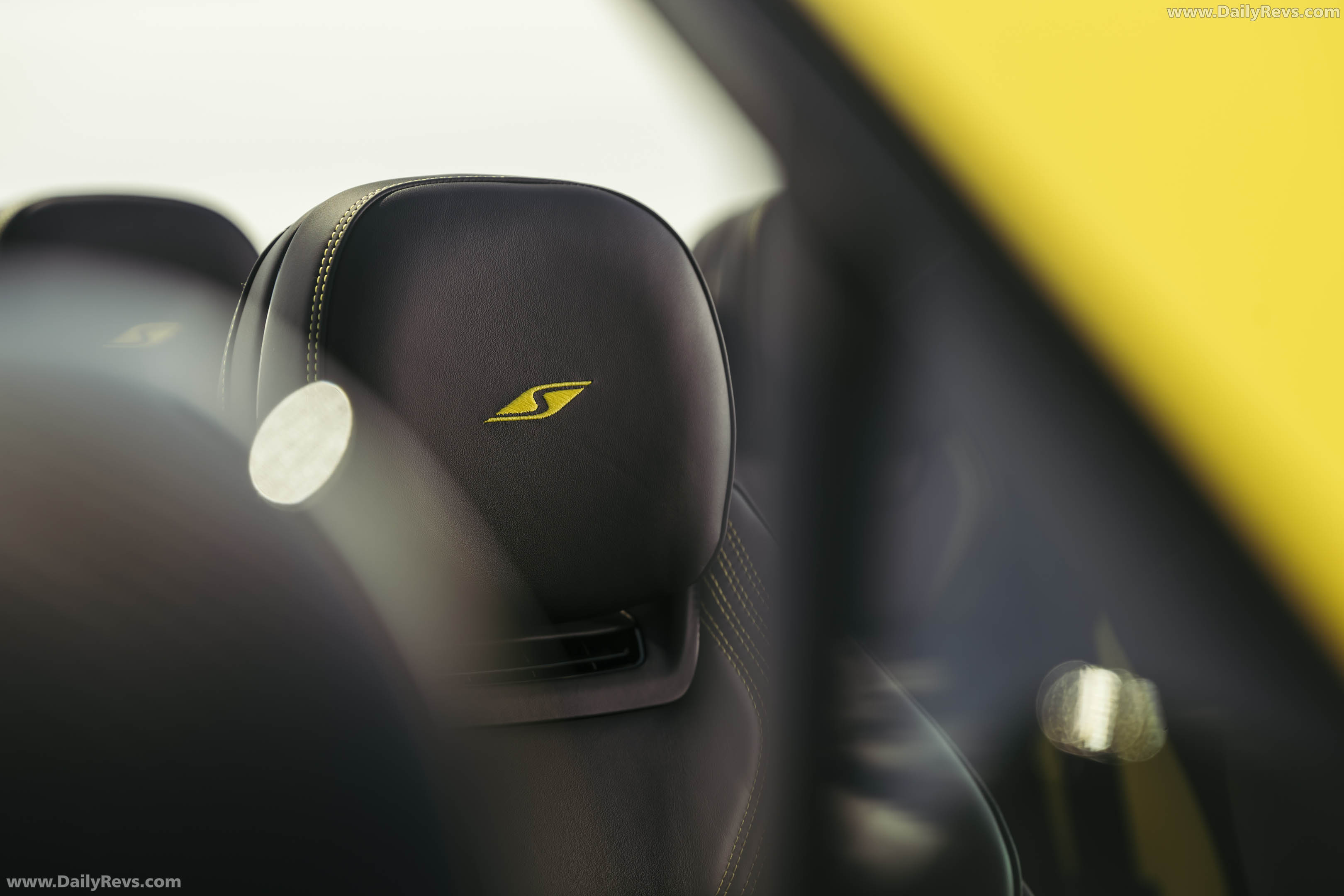2027 Bentley Continental GTC S Cyber Yellow Interior