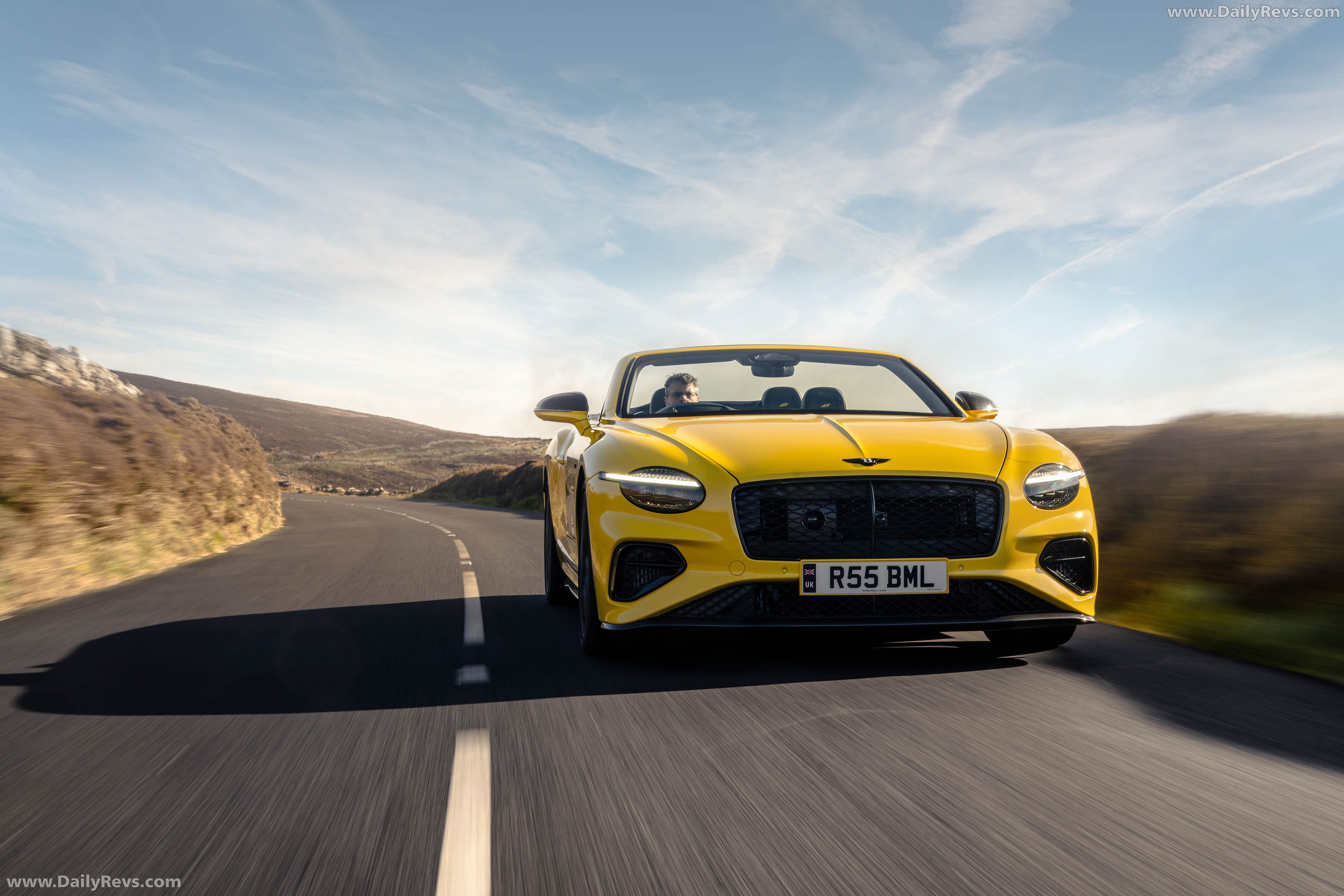 2027 Bentley Continental GTC S UK Version Front View