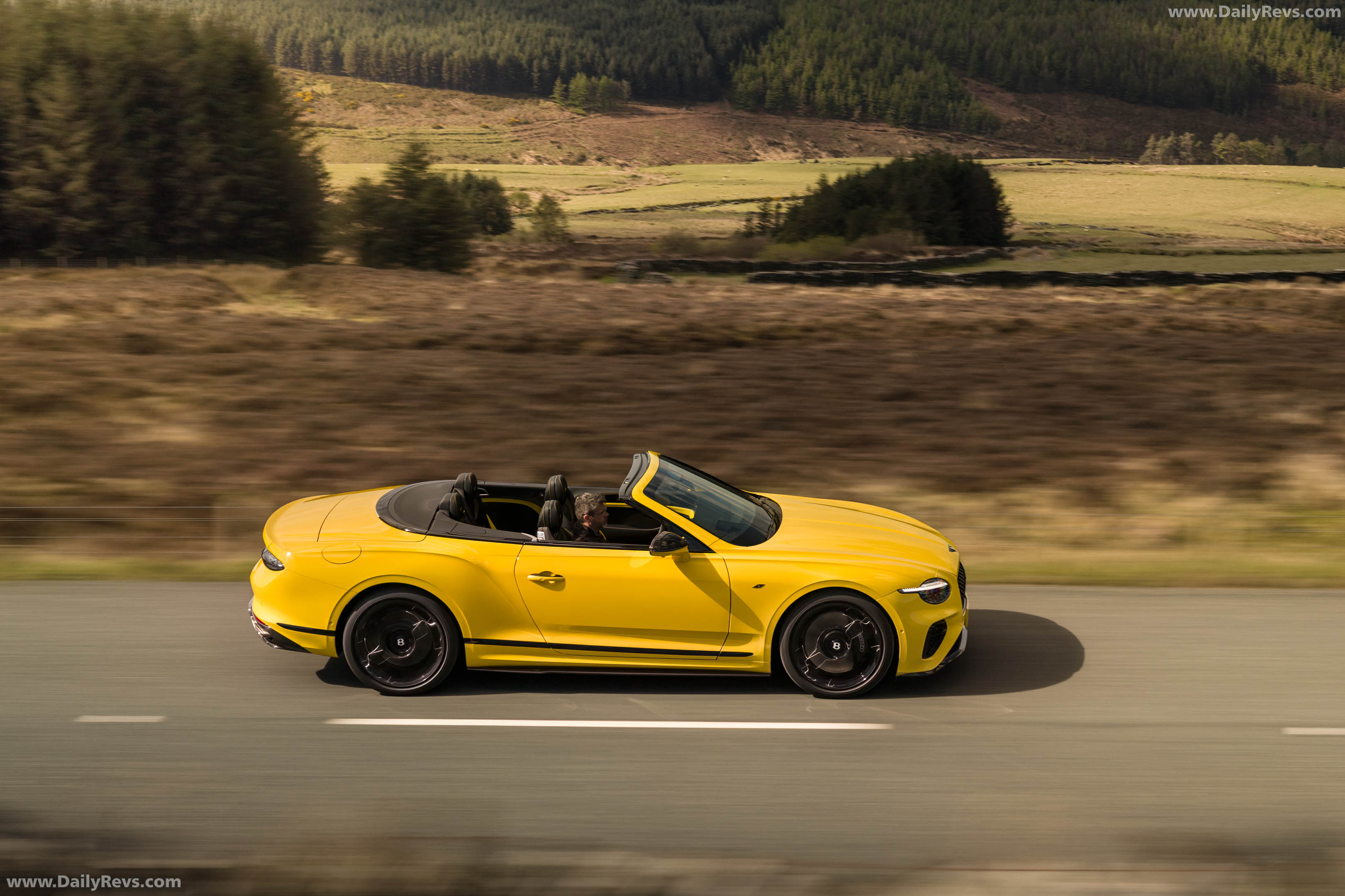 2027 Bentley Continental GTC S UK Version Side View