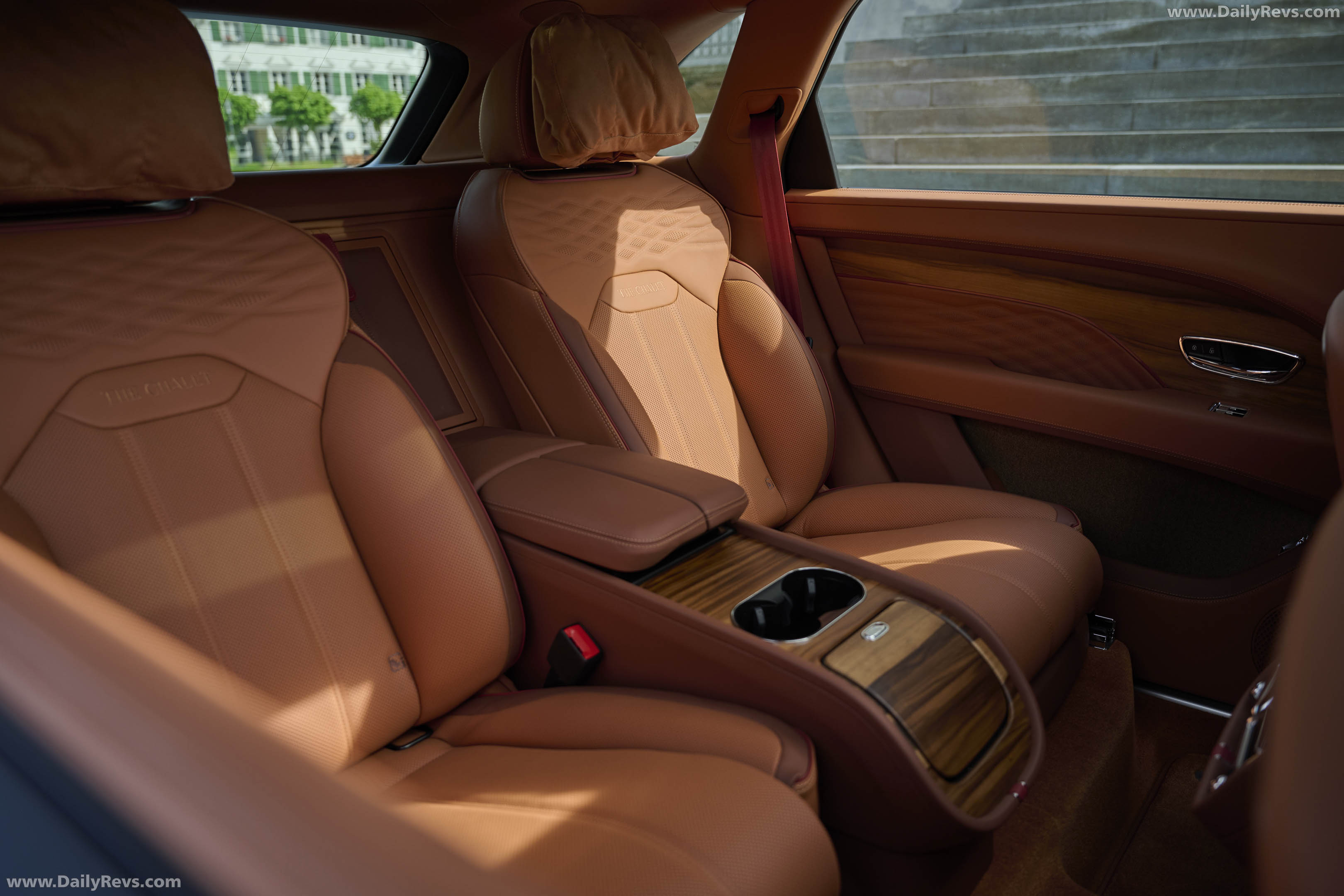 2026 Bentley Bentayga EWB Chalet Edition Interior