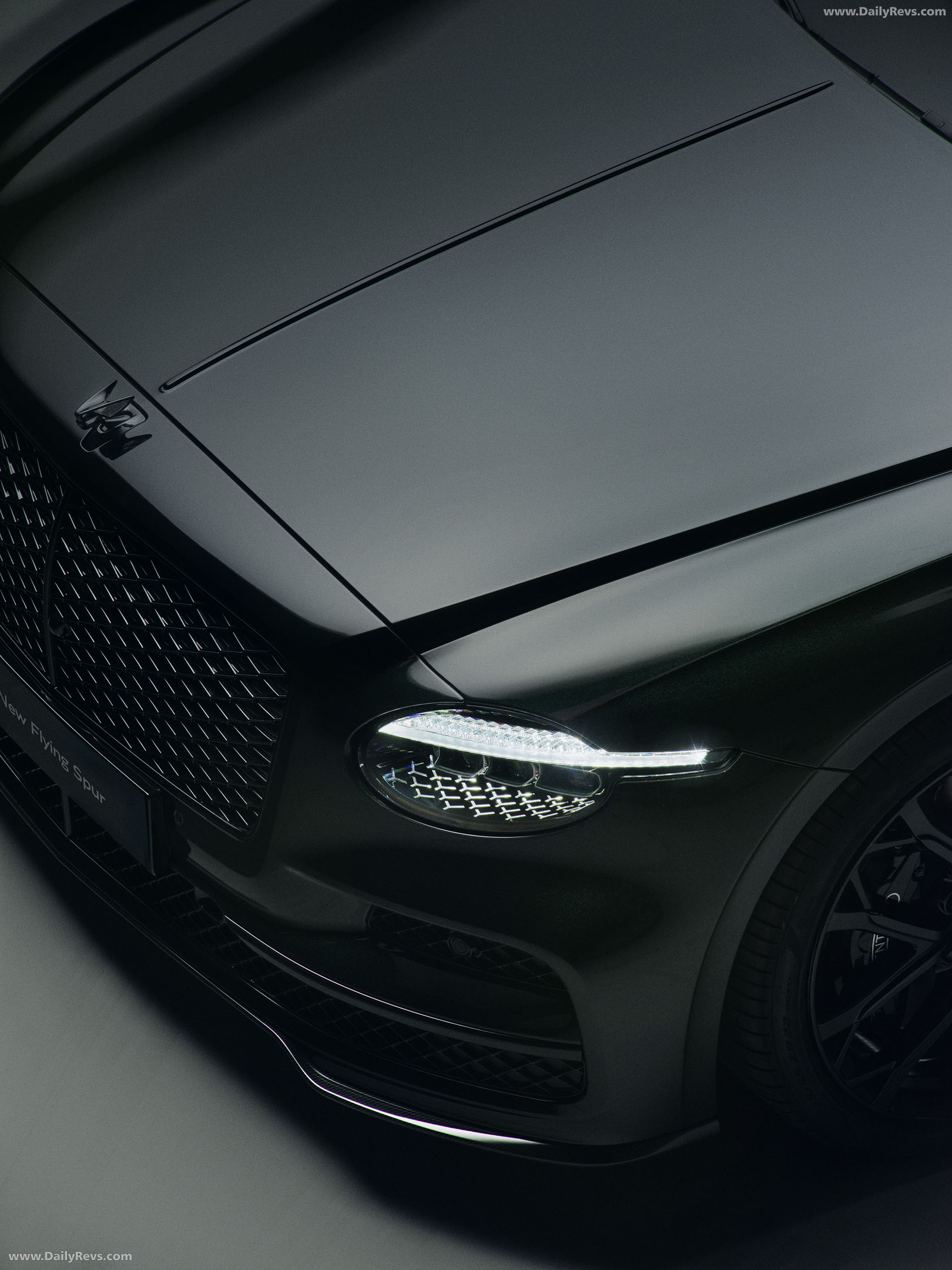 2027 Bentley Flying Spur S Exterior