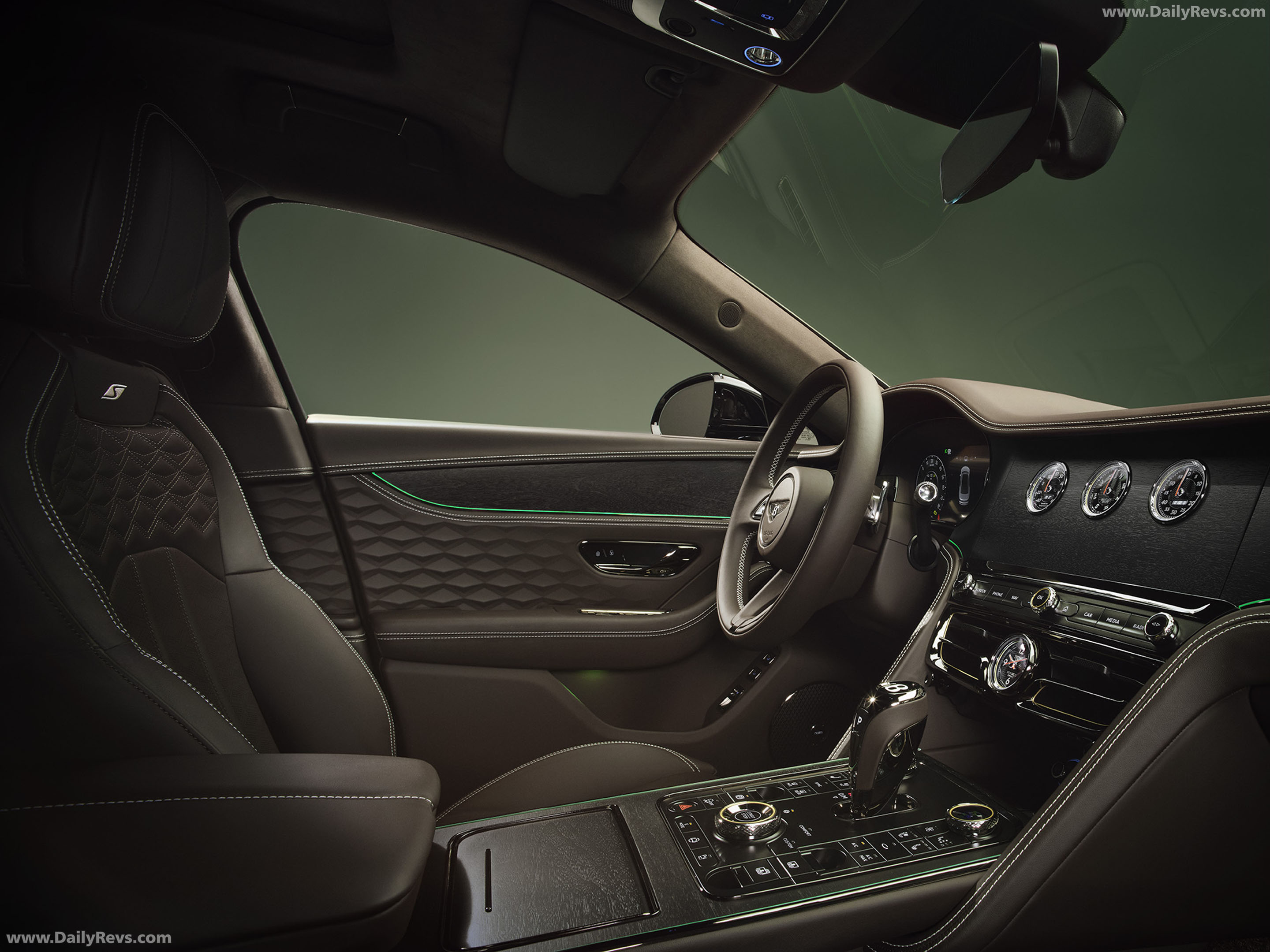 2027 Bentley Flying Spur S Interior