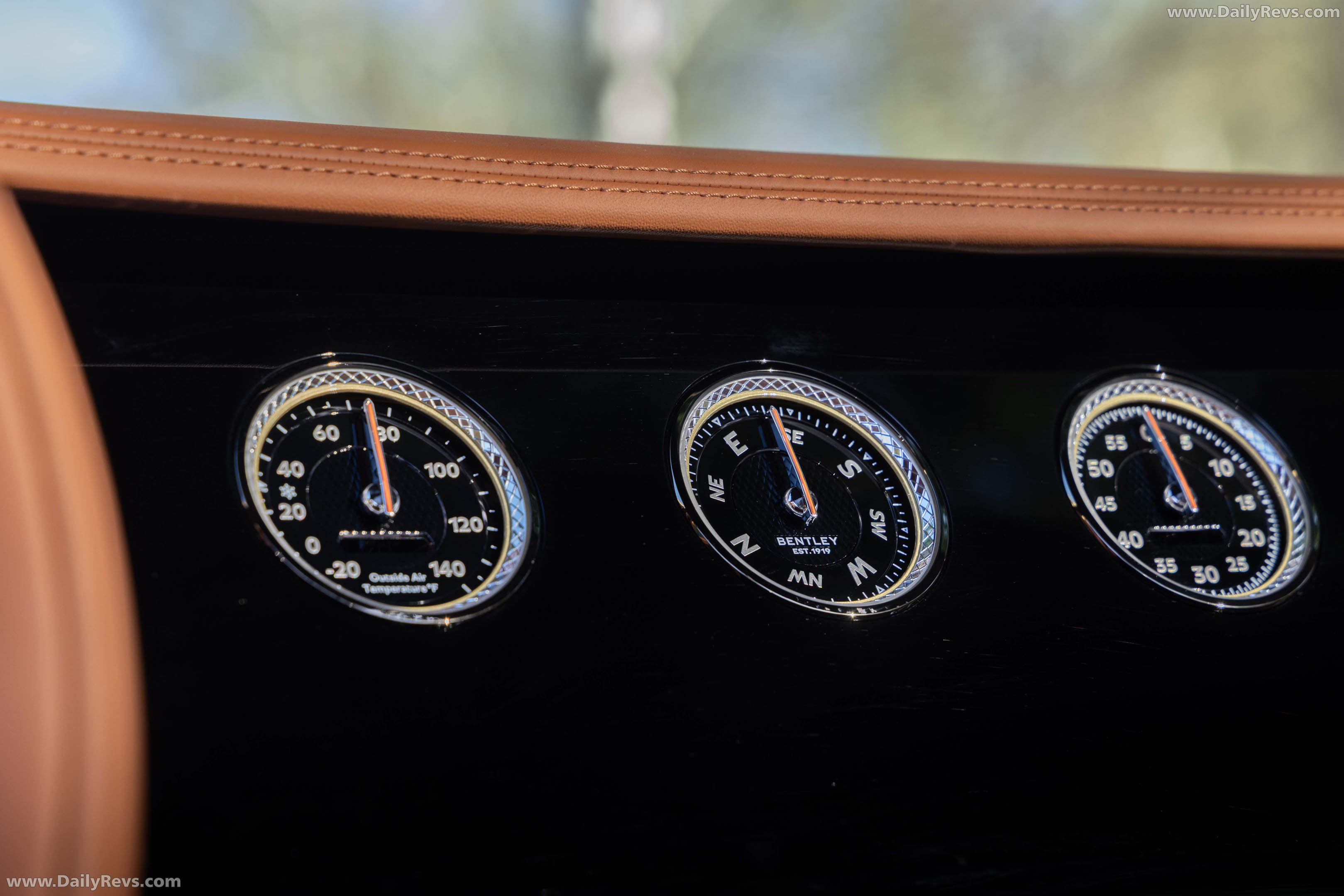 2027 Bentley Continental GTC S Barnato Interior