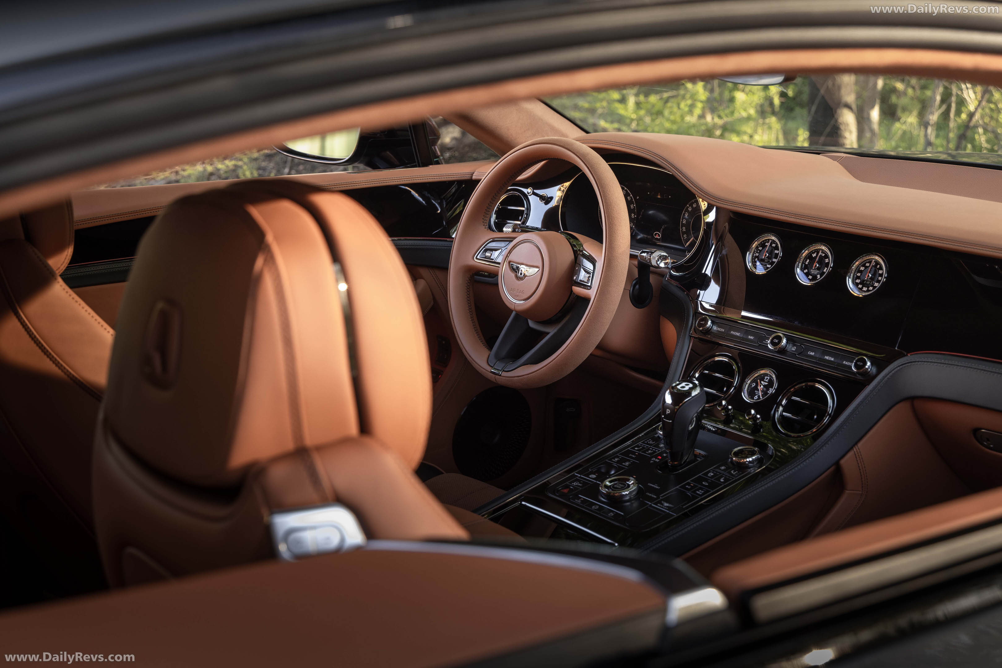 2027 Bentley Continental GT S Thunder Interior