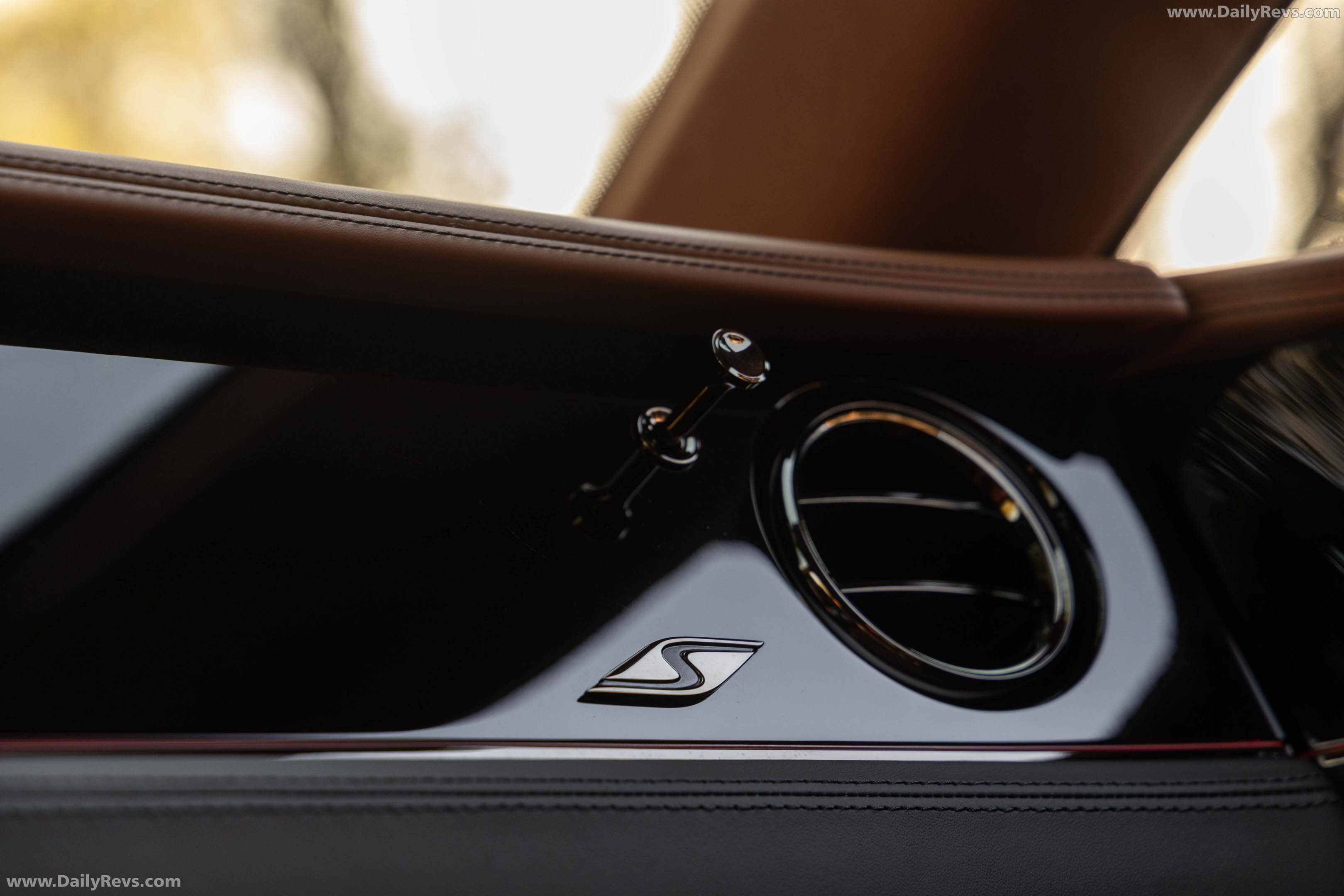2027 Bentley Continental GT S Thunder Interior