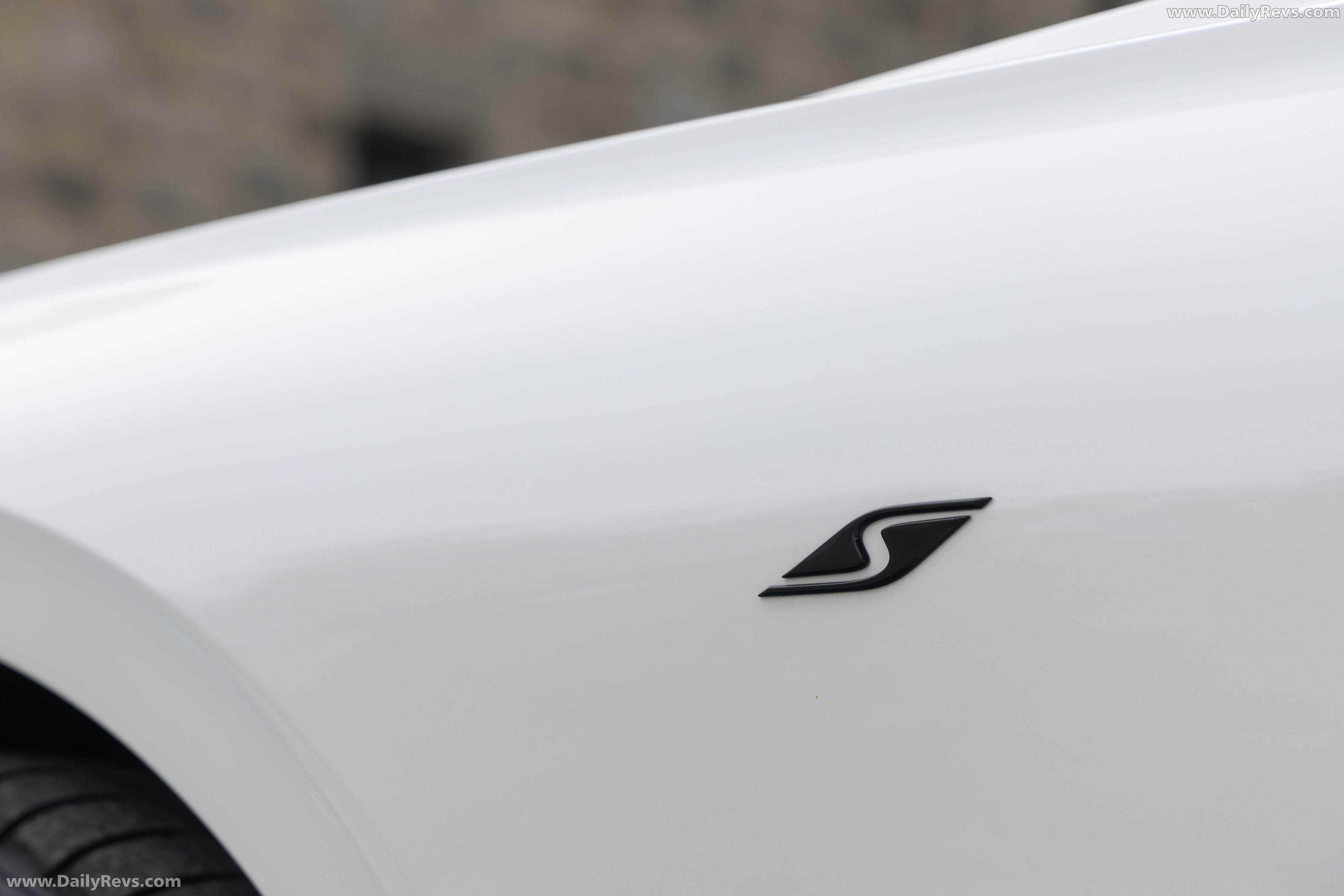 2027 Bentley Continental GTC S Glacier White Exterior