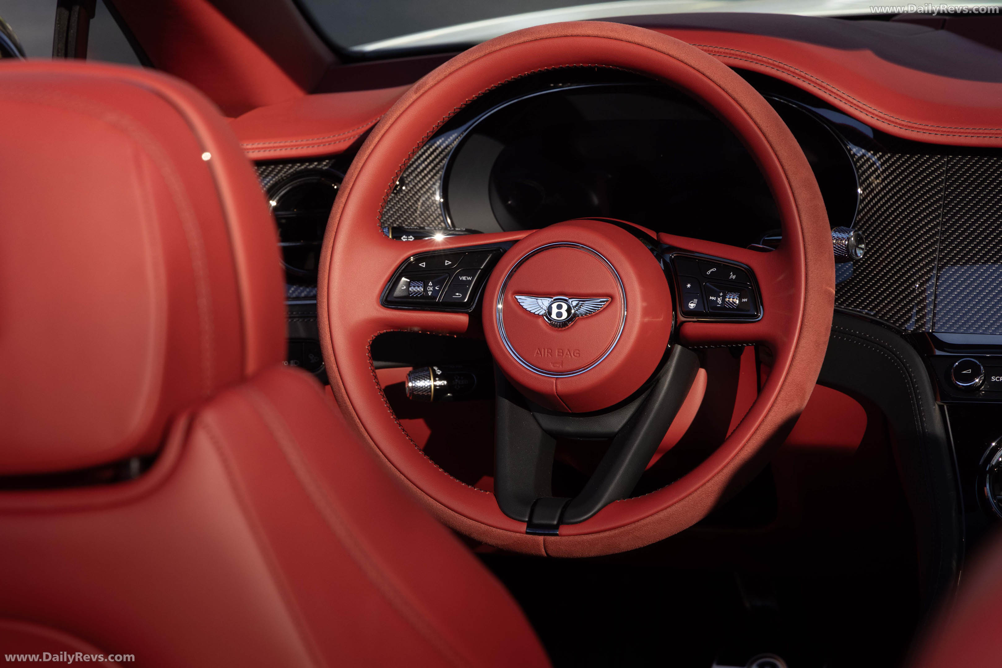 2027 Bentley Continental GTC S Glacier White Interior
