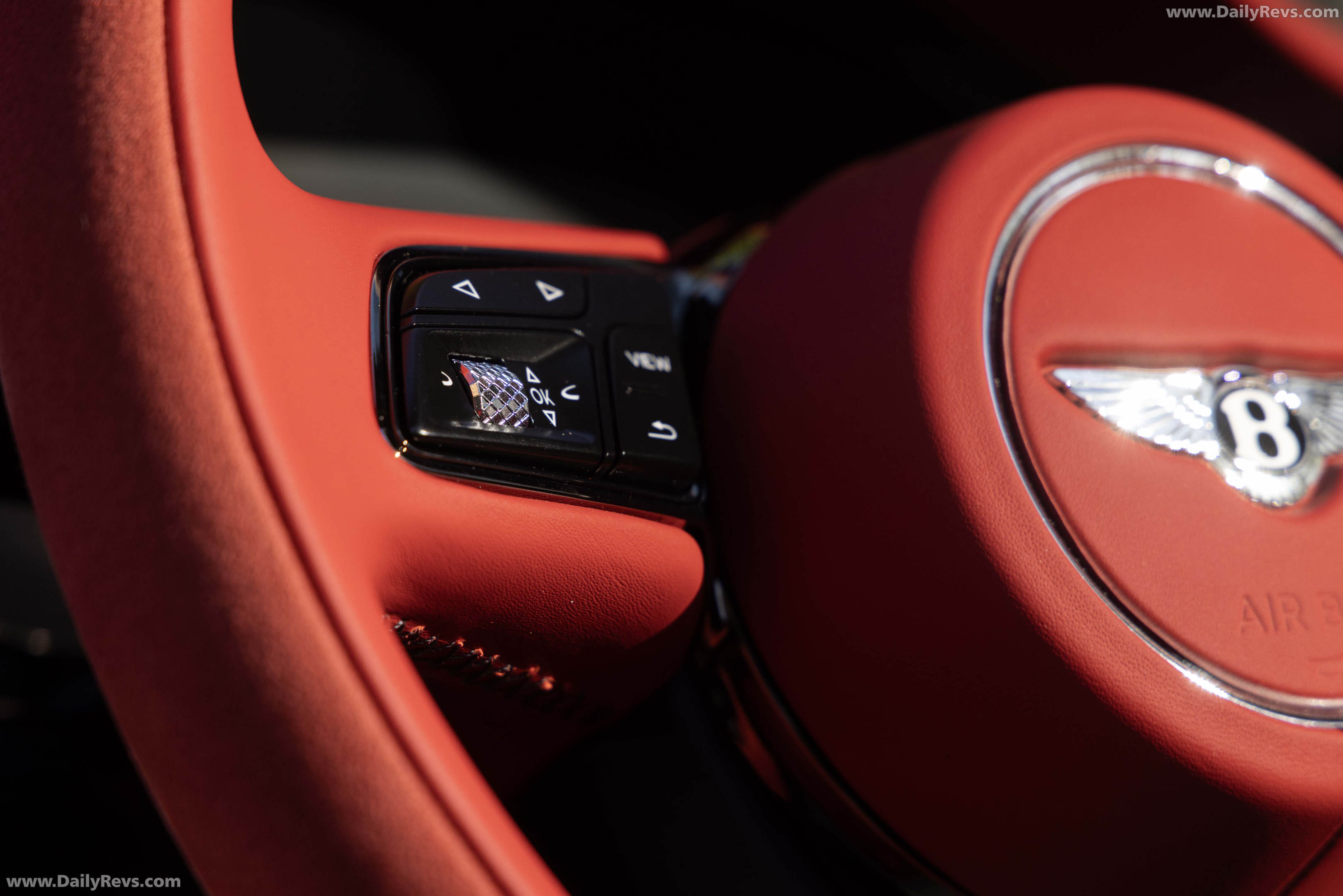 2027 Bentley Continental GTC S Glacier White Interior